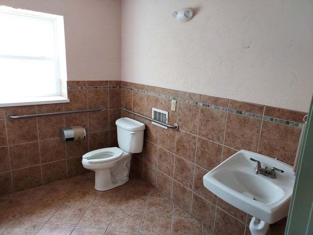 5 Andover Unit 3rd Floor, Billerica, MA 01821 - Image 13