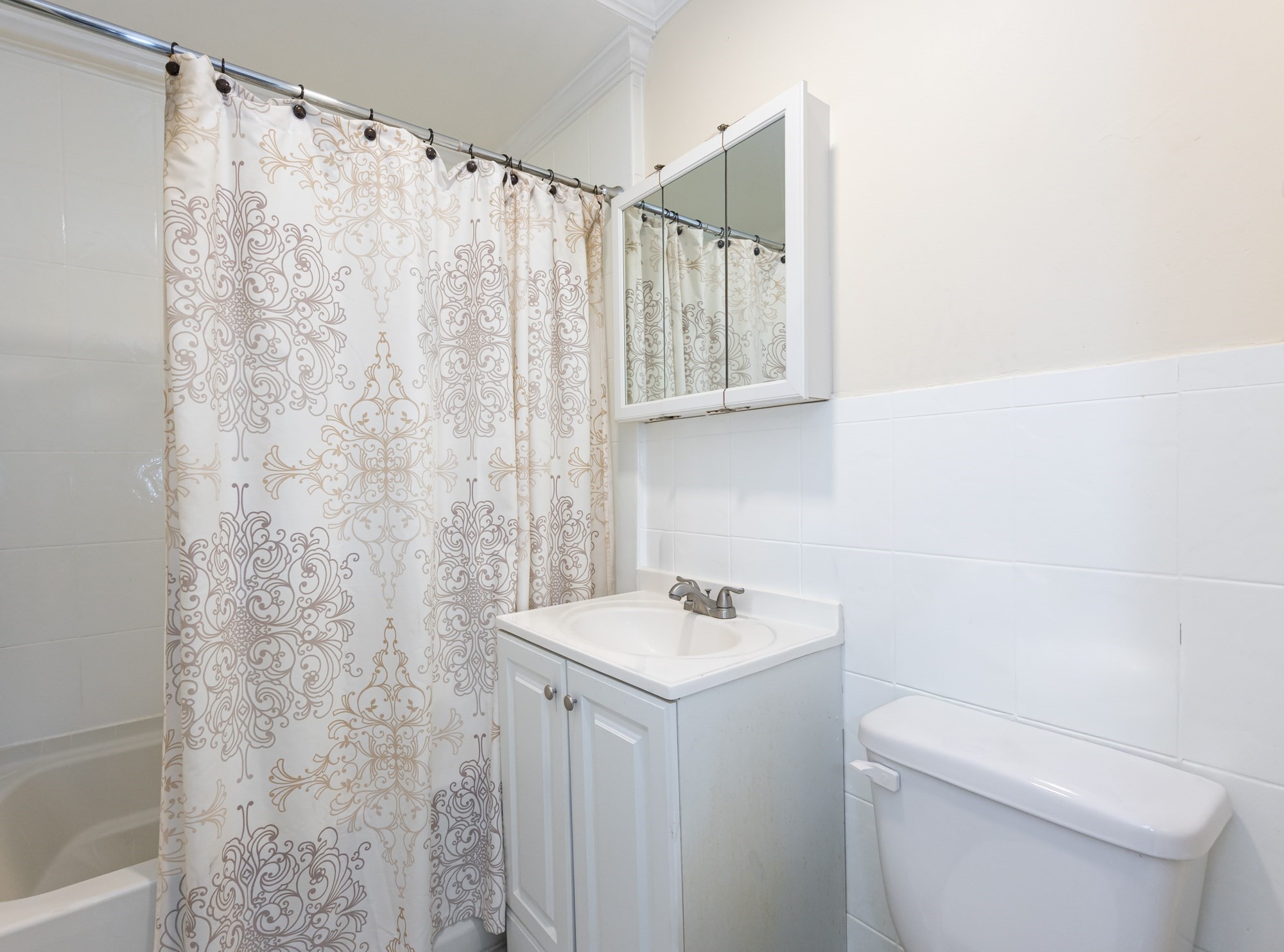 2 Lawrence Street, Methuen, MA 01844 - Image 28