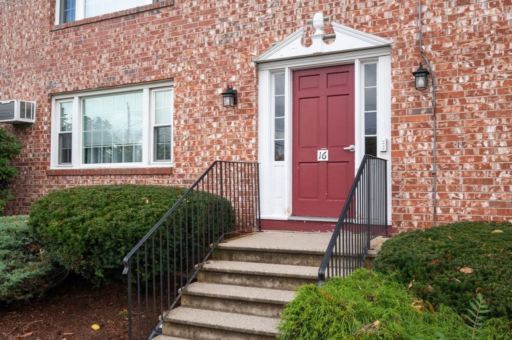 16 Myles Standish Dr Unit 8, Haverhill, MA 01835 - Image 2