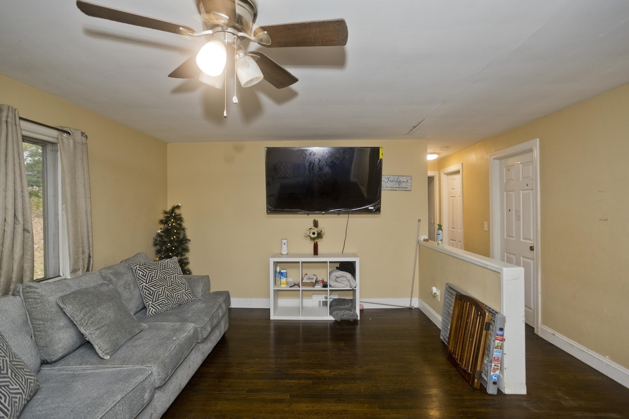 27 Middlebrook Dr, Springfield, MA 01129 - Image 3
