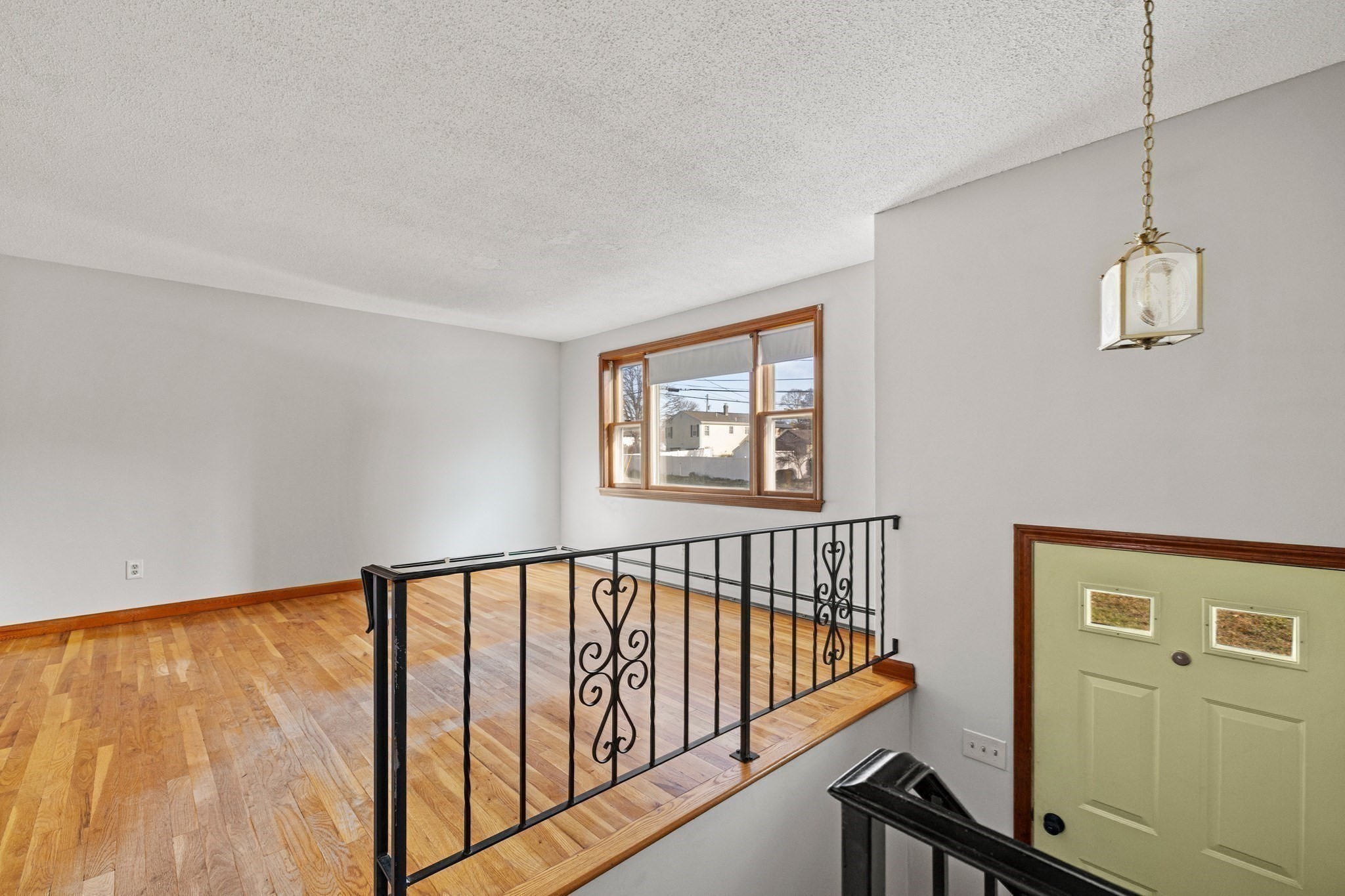 25 Quequechan Rd, Taunton, MA 02780 - Image 8