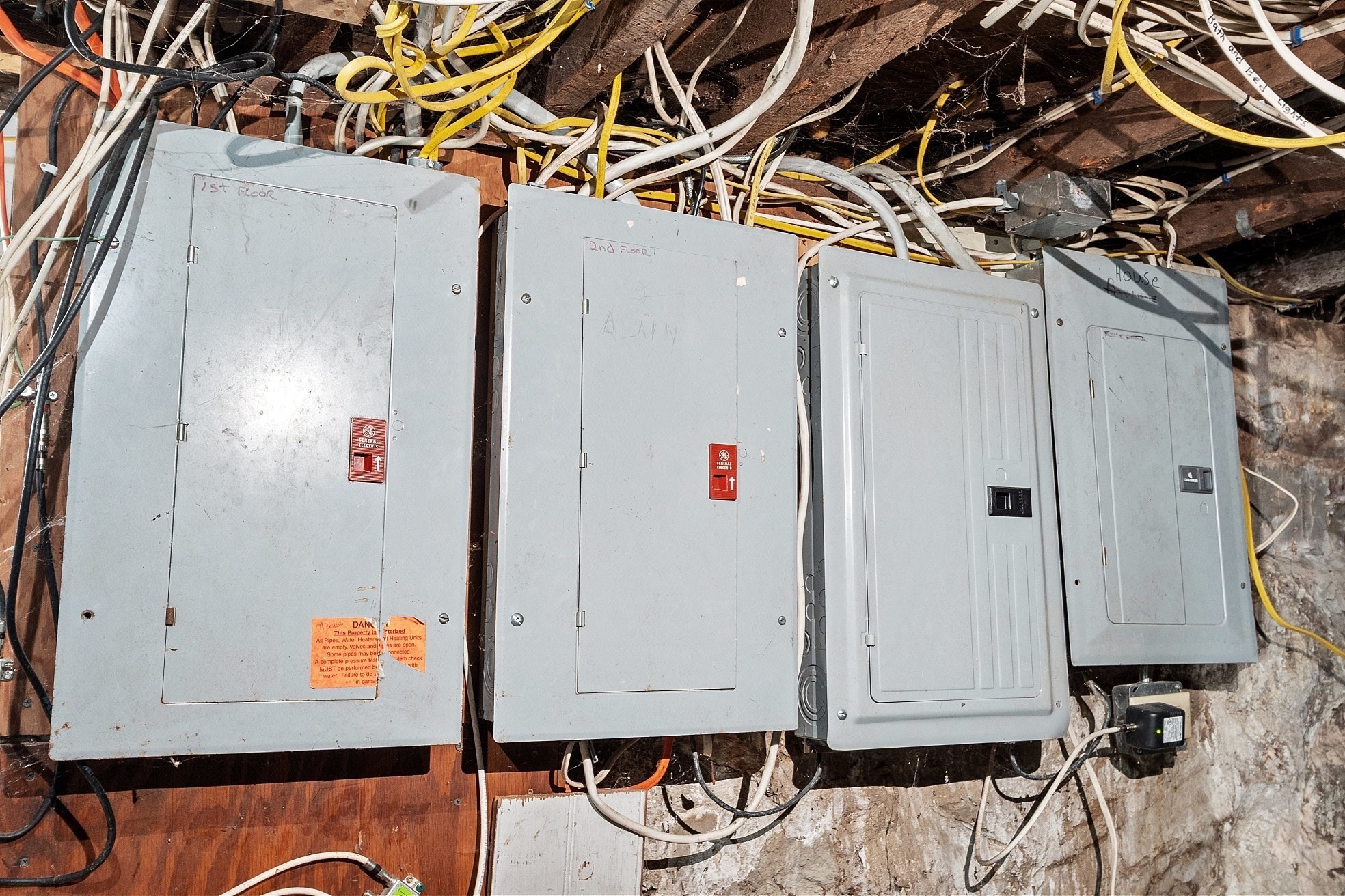 24 Greenwood St, Gardner, MA 01440 - Image 34