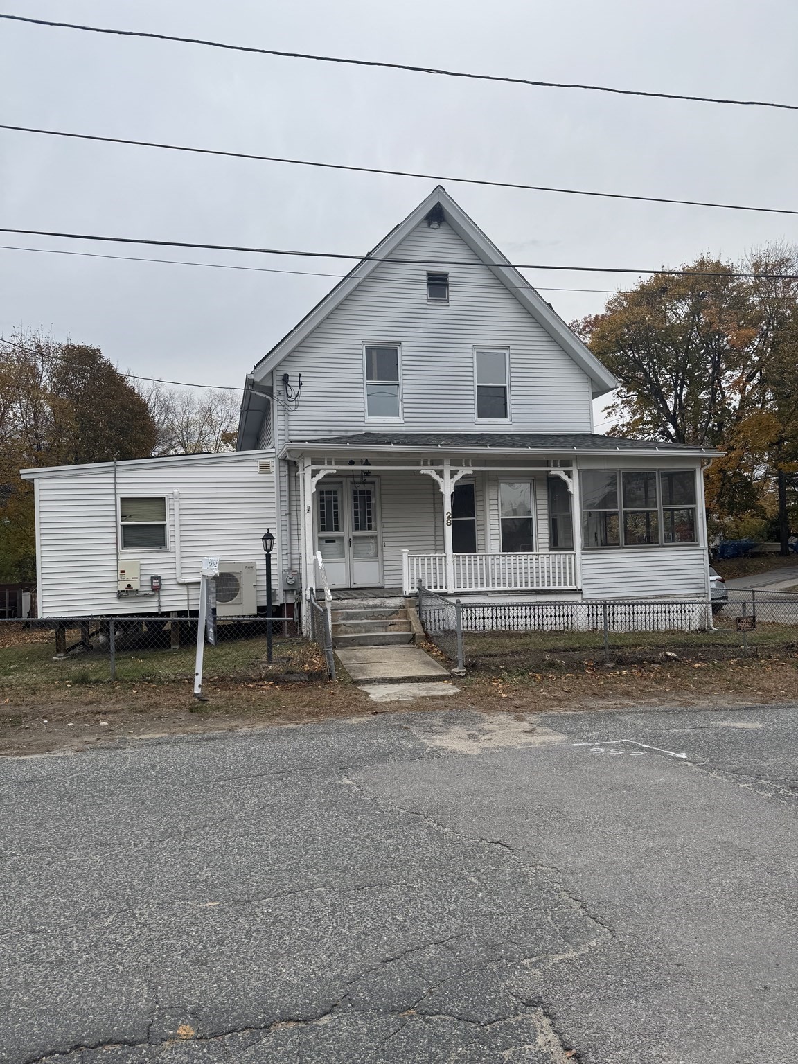 28 Baker St, Worcester, MA 01603
