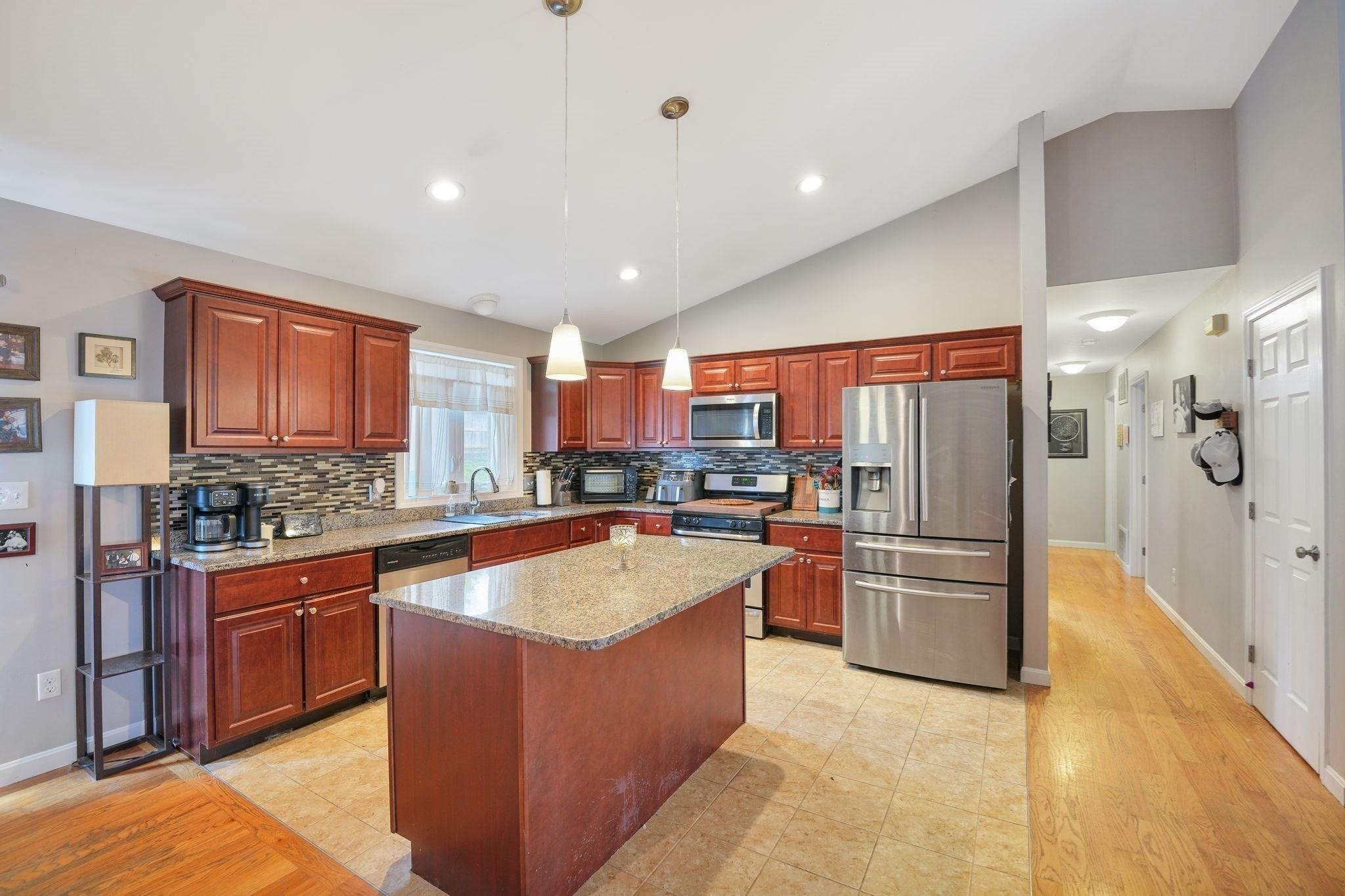 66 Bailey St, Fall River, MA 02724 - Image 6