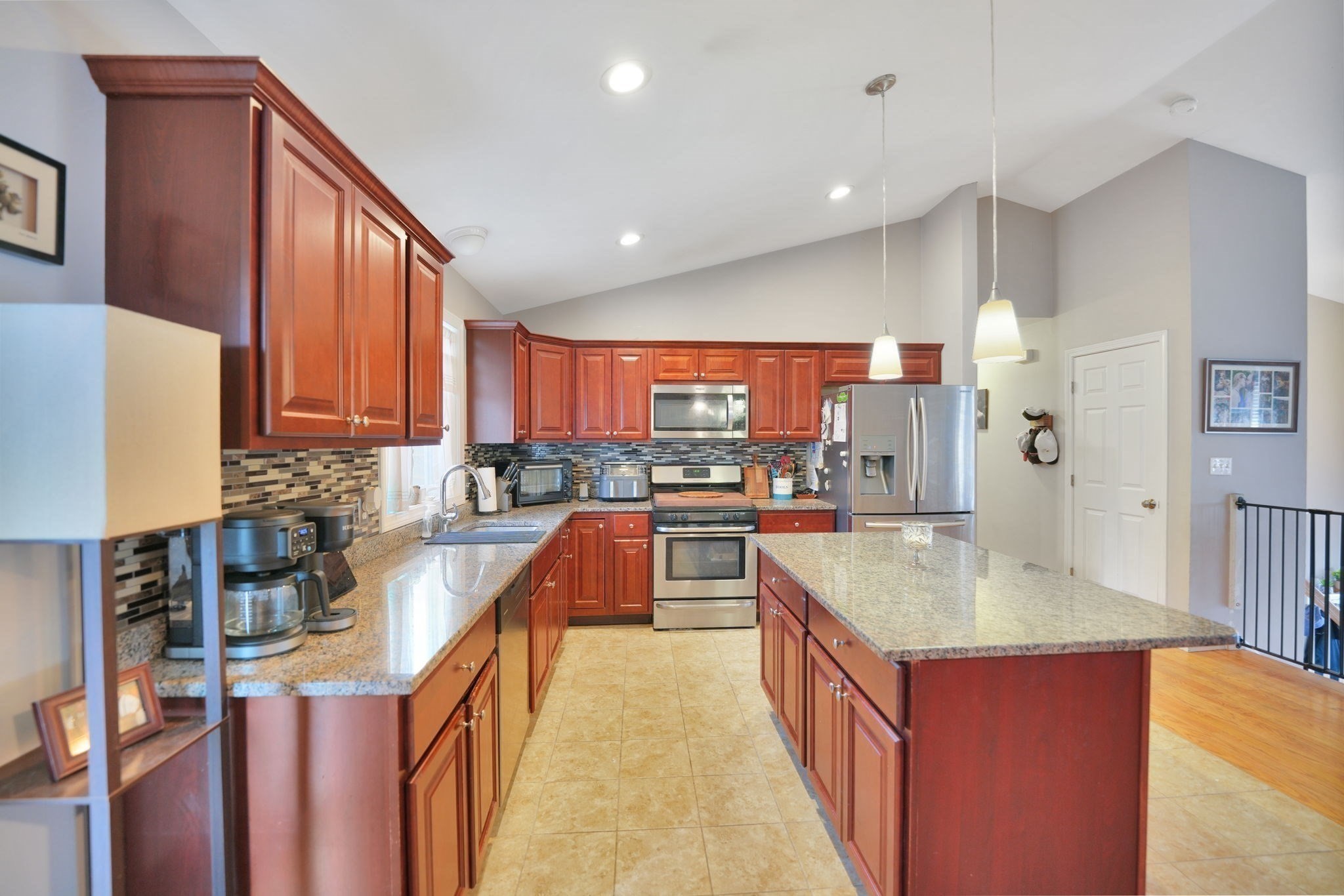 66 Bailey St, Fall River, MA 02724 - Image 7