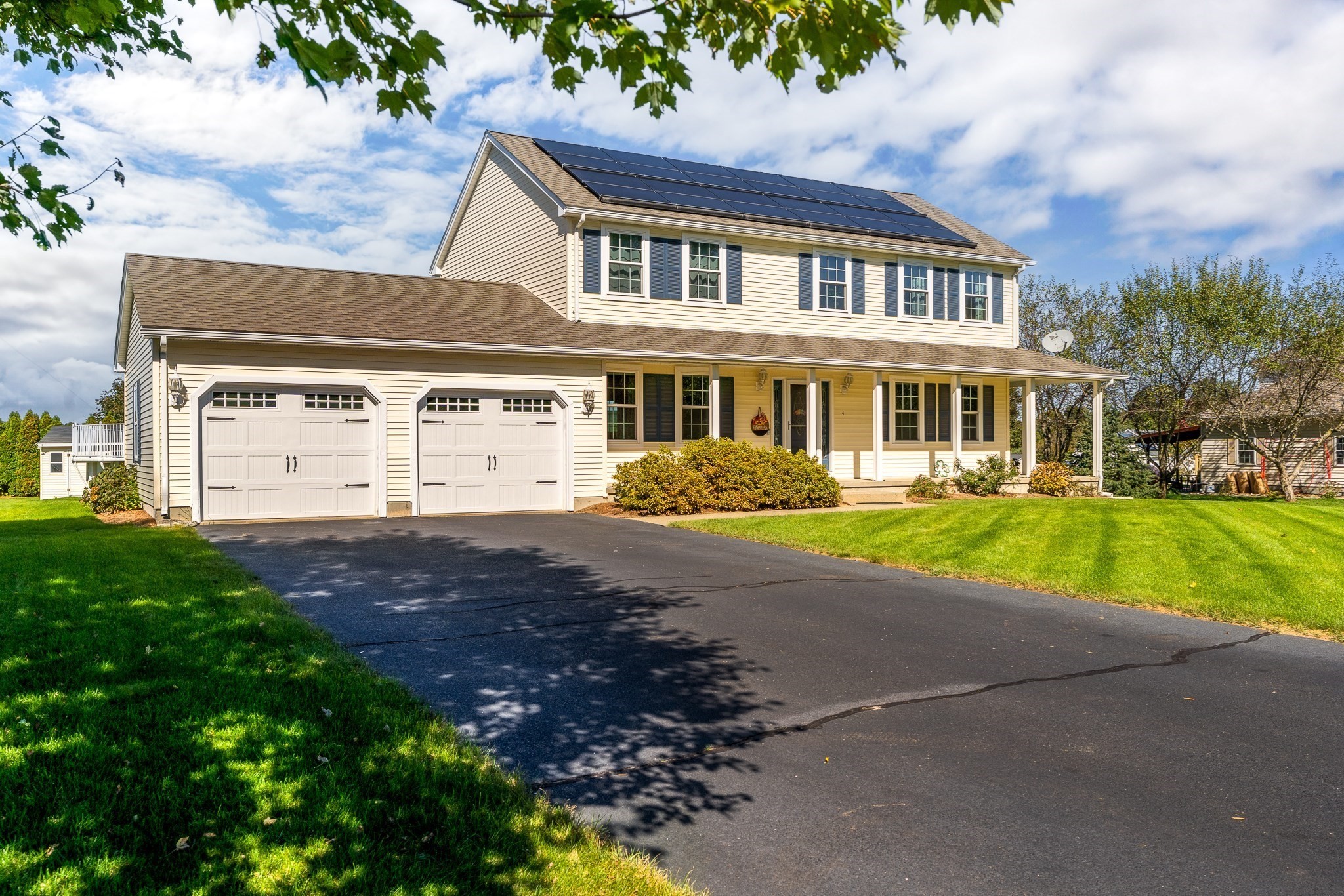 4 Laurel Dr, Easthampton, MA 01027 - Image 1