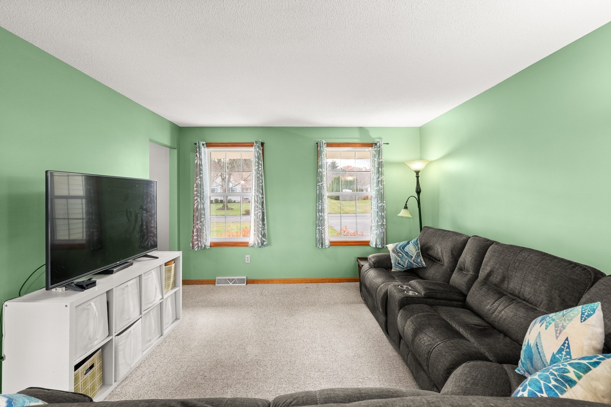 4 Laurel Dr, Easthampton, MA 01027 - Image 25