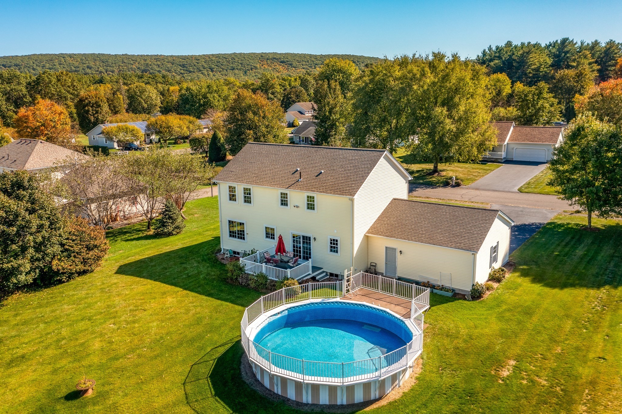 4 Laurel Dr, Easthampton, MA 01027 - Image 9