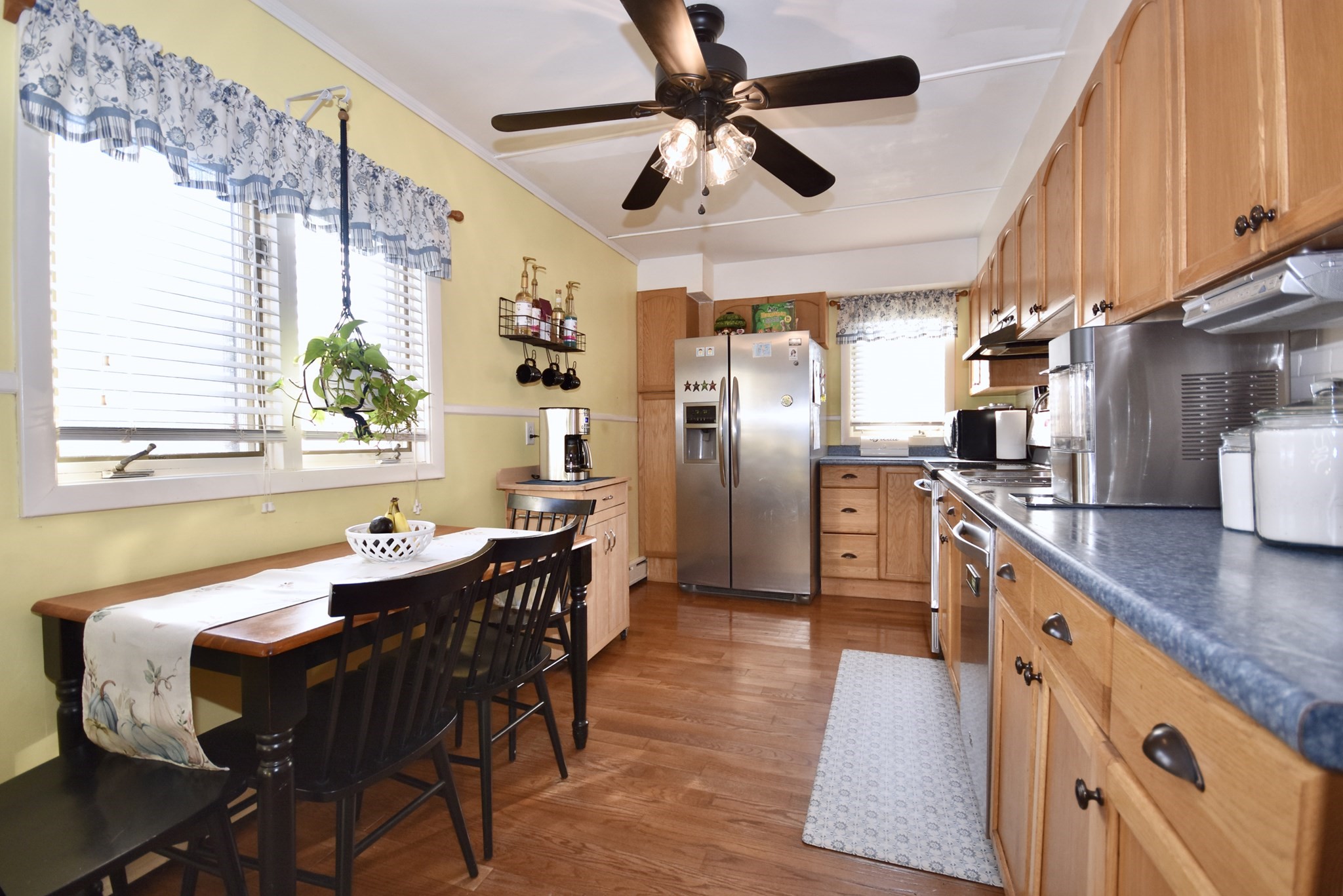 11 Lawton St, Fairhaven, MA 02719 - Image 3
