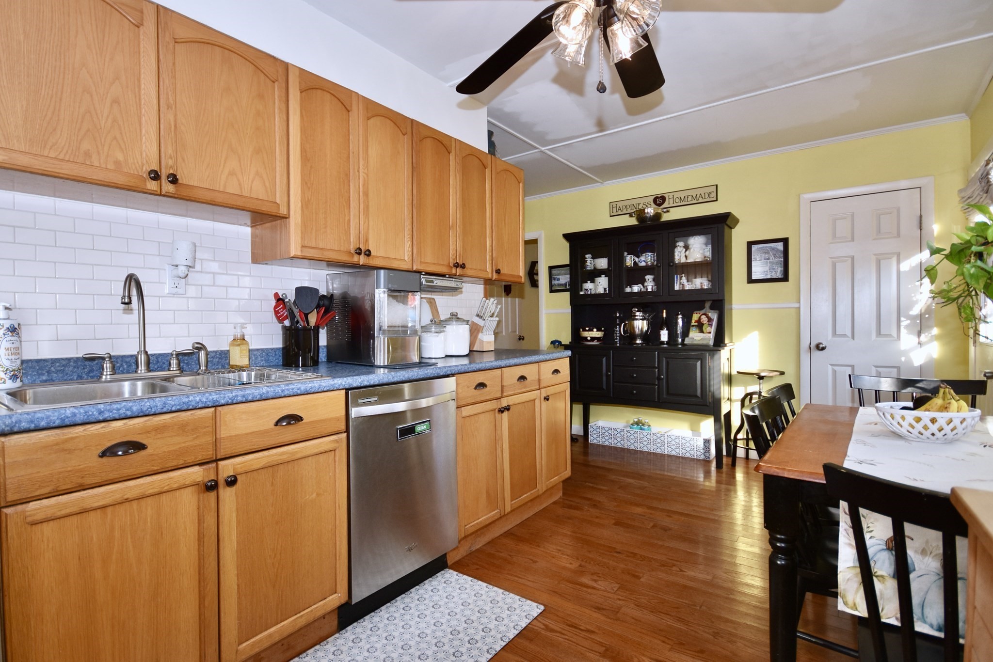 11 Lawton St, Fairhaven, MA 02719 - Image 4