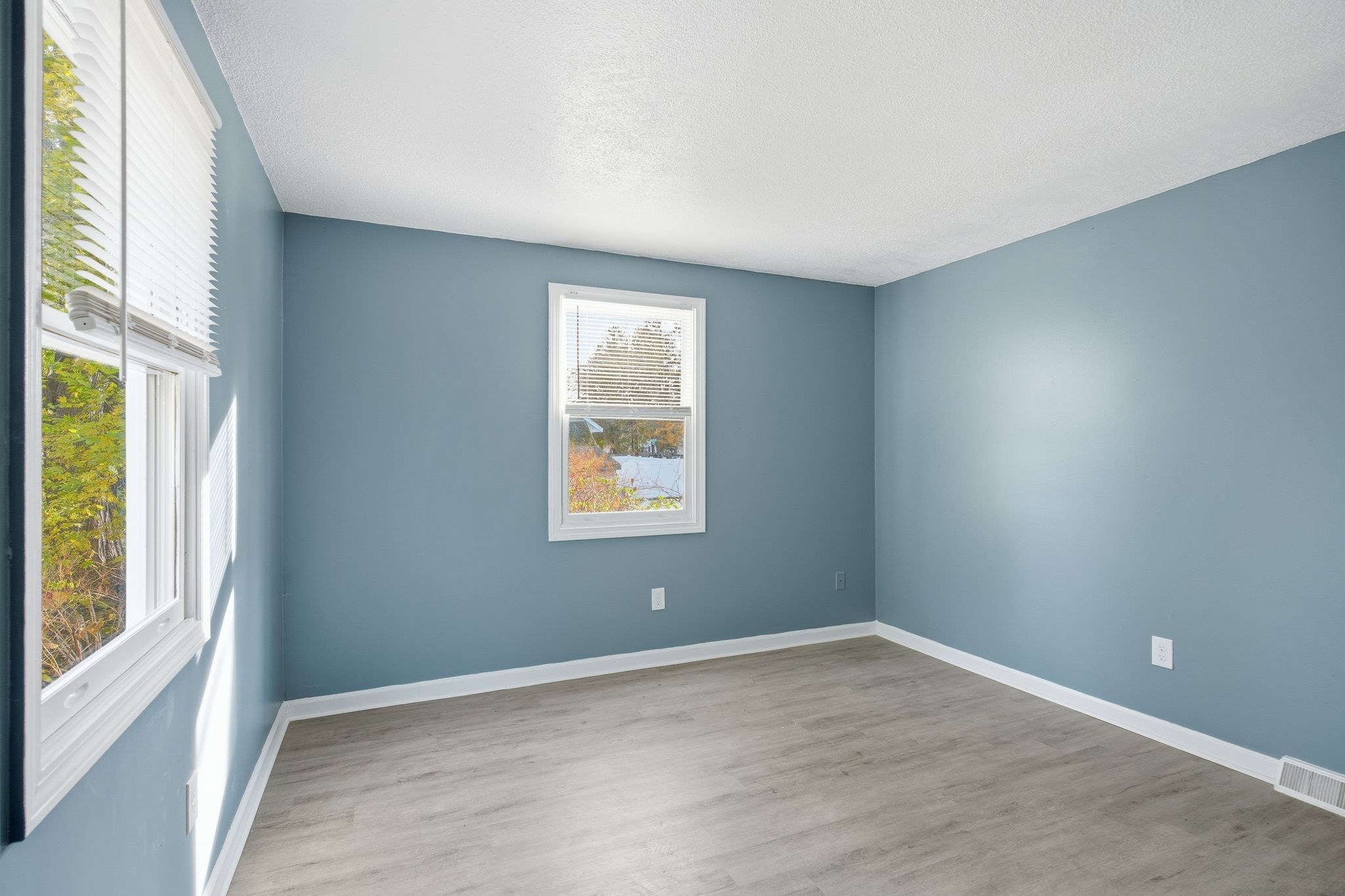 19 Emily St, Springfield, MA 01109 - Image 23