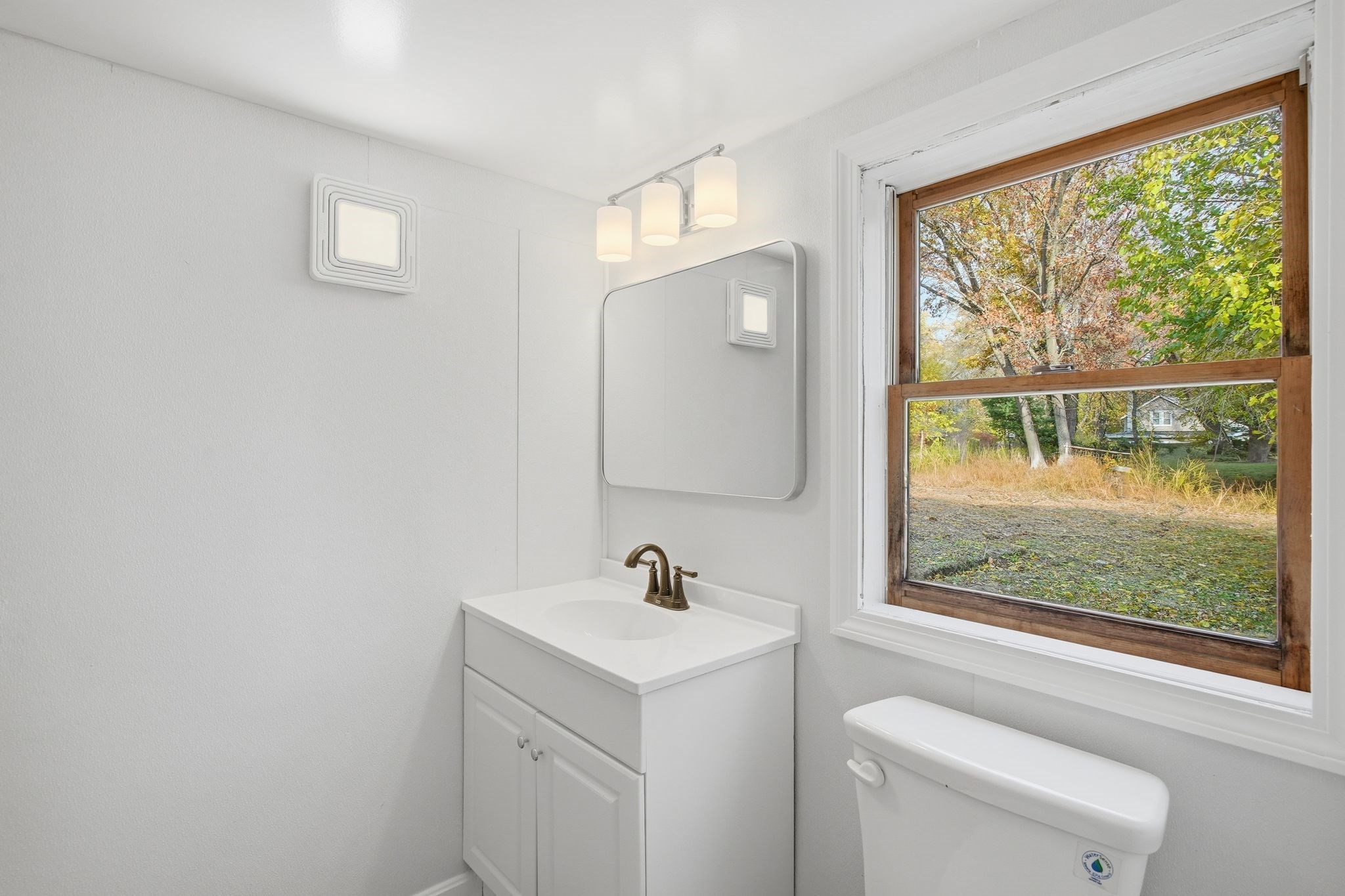 19 Emily St, Springfield, MA 01109 - Image 25