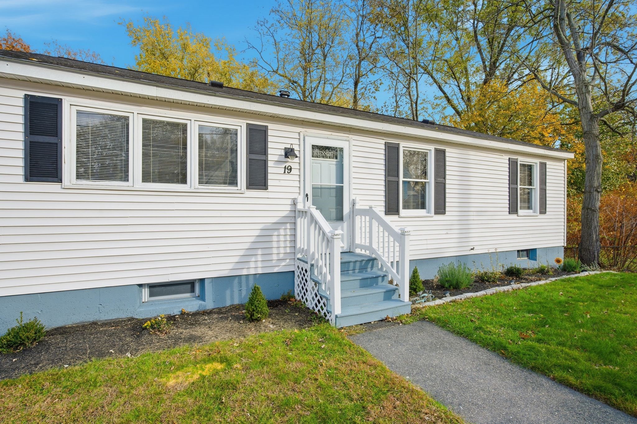 19 Emily St, Springfield, MA 01109 - Image 6