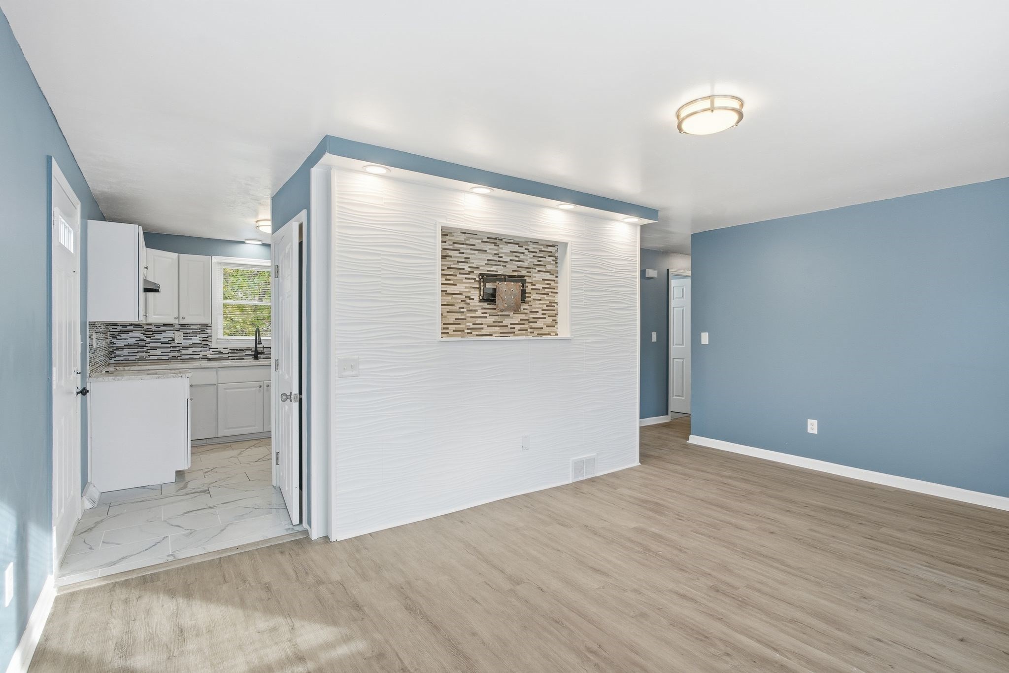 19 Emily St, Springfield, MA 01109 - Image 8