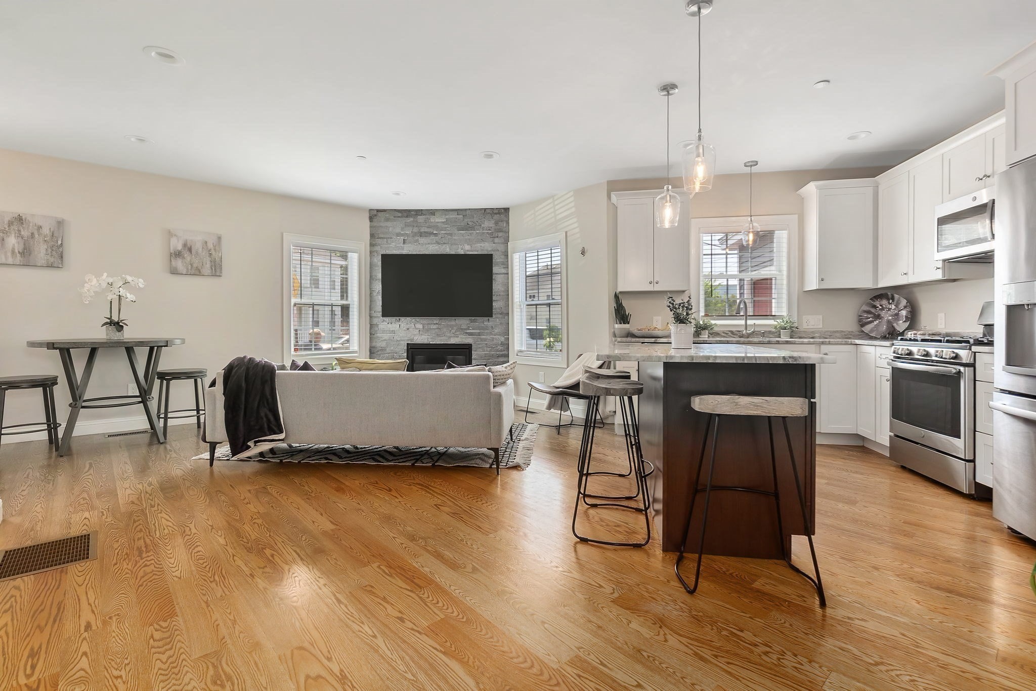34 Beckford St Unit B, Beverly, MA 01915 - Image 10