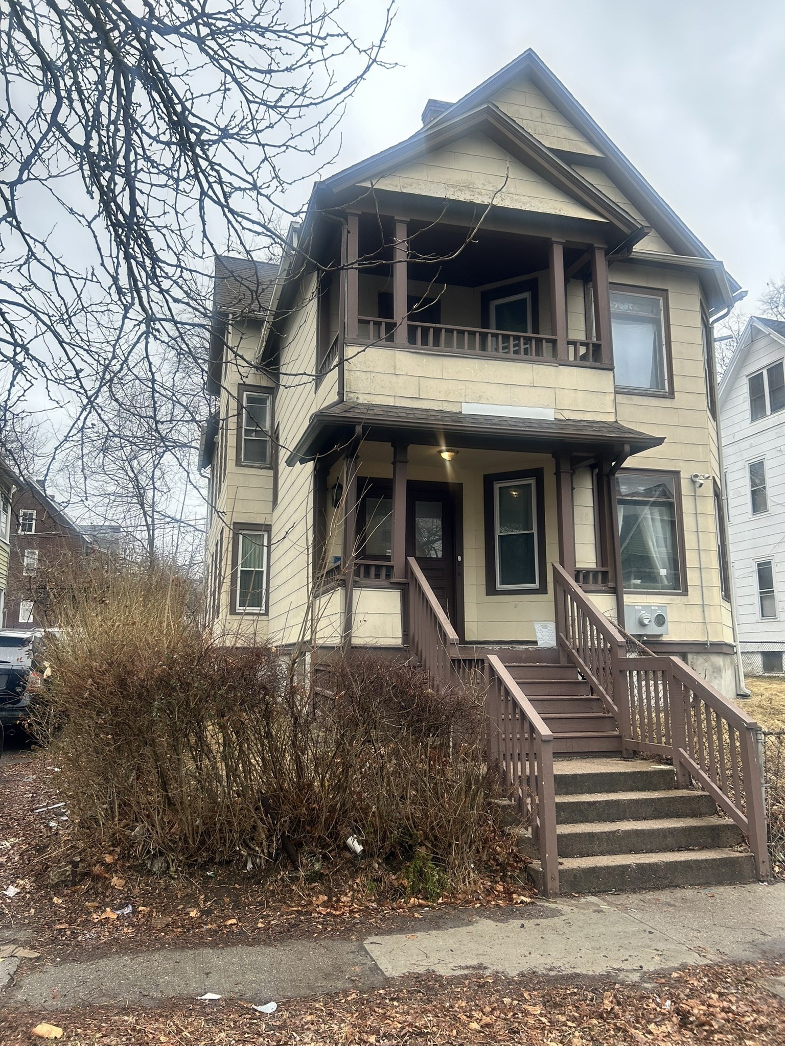 51 Acushnet Ave, Springfield, MA 01105 - Image 2