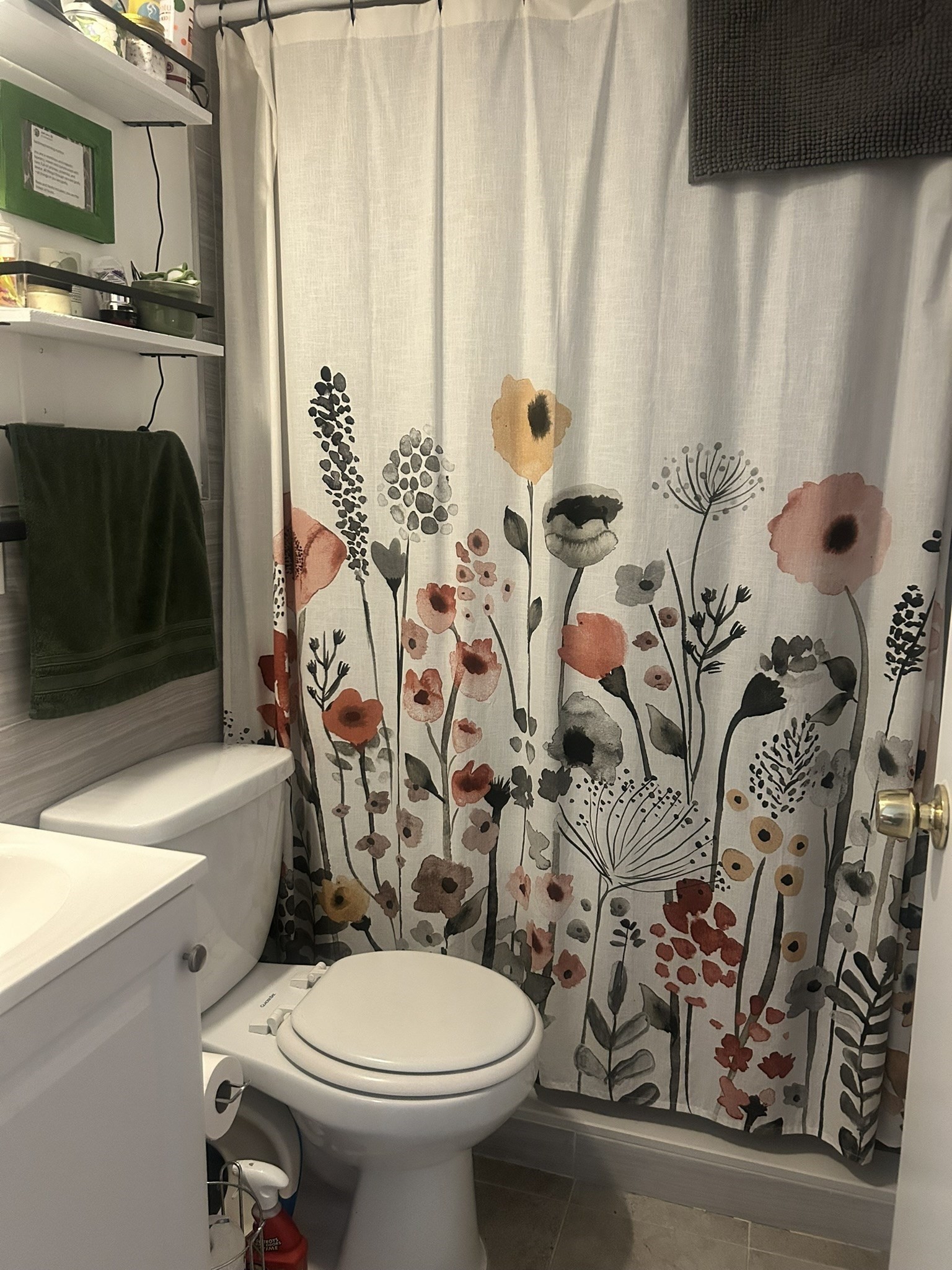 51 Acushnet Ave, Springfield, MA 01105 - Image 13