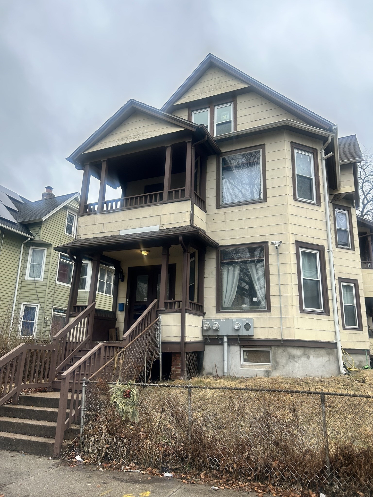 51 Acushnet Ave, Springfield, MA 01105 - Image 3