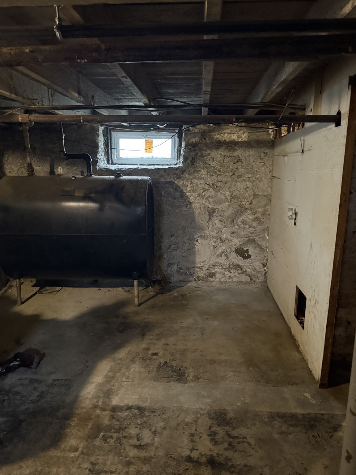 102 Weare St, Lawrence, MA 01840 - Image 27