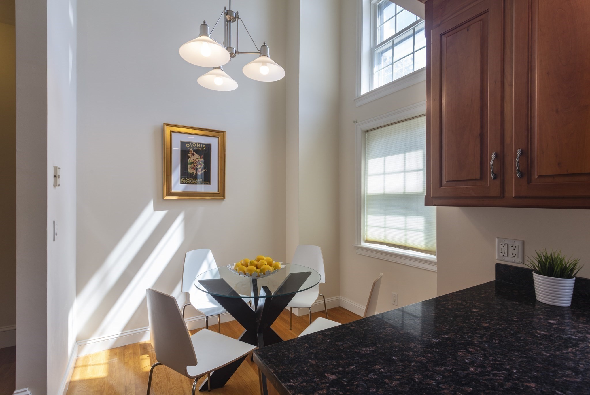 1077 Boylston St, Newton, MA 02461 - Image 12