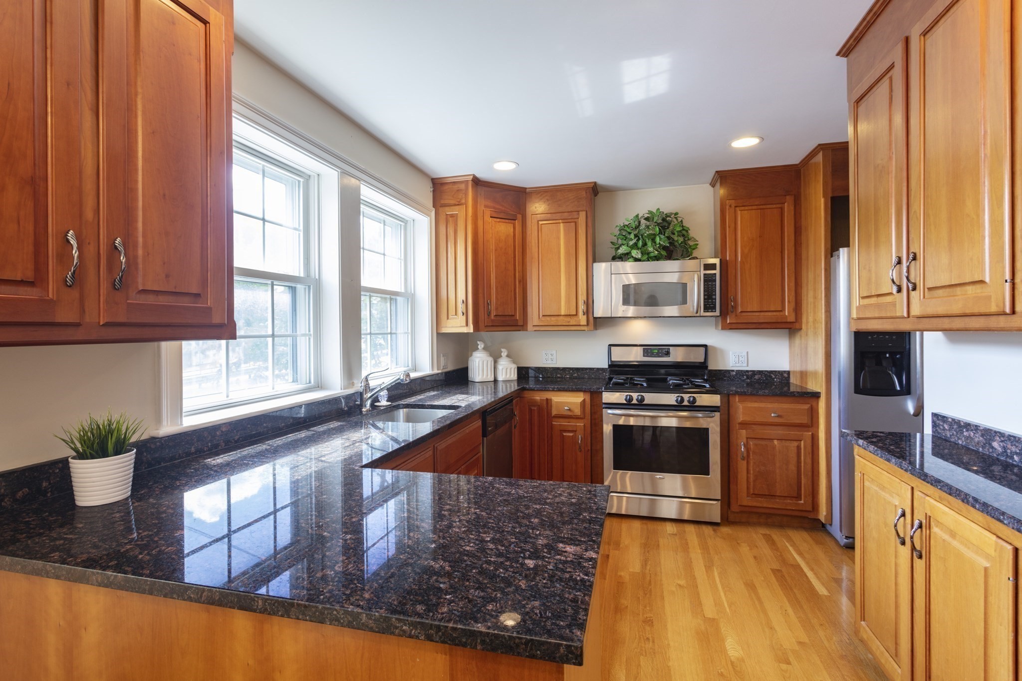 1077 Boylston St, Newton, MA 02461 - Image 3