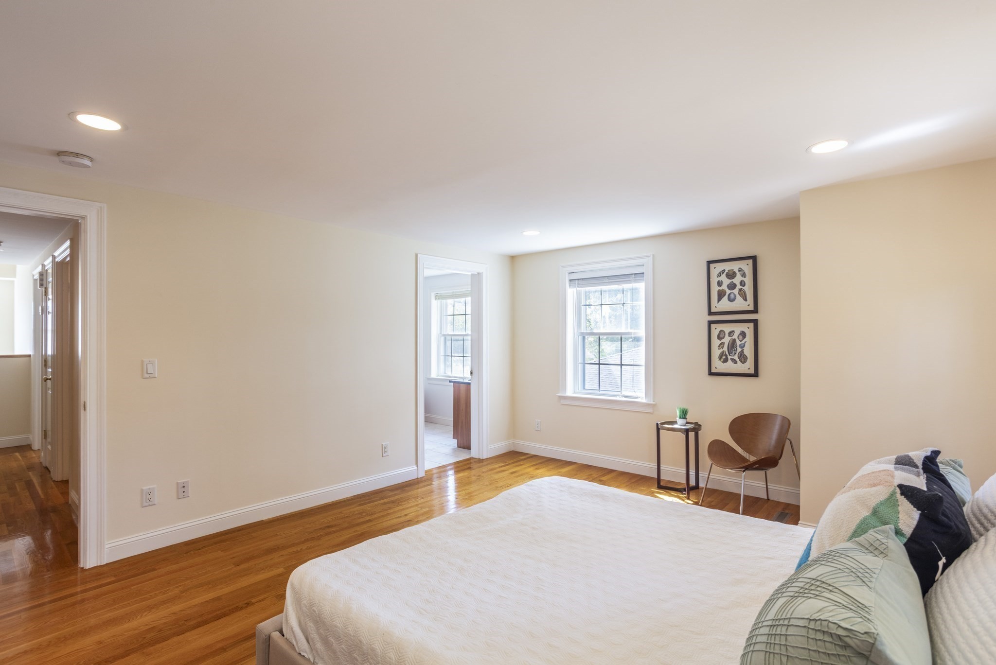 1077 Boylston St, Newton, MA 02461 - Image 21
