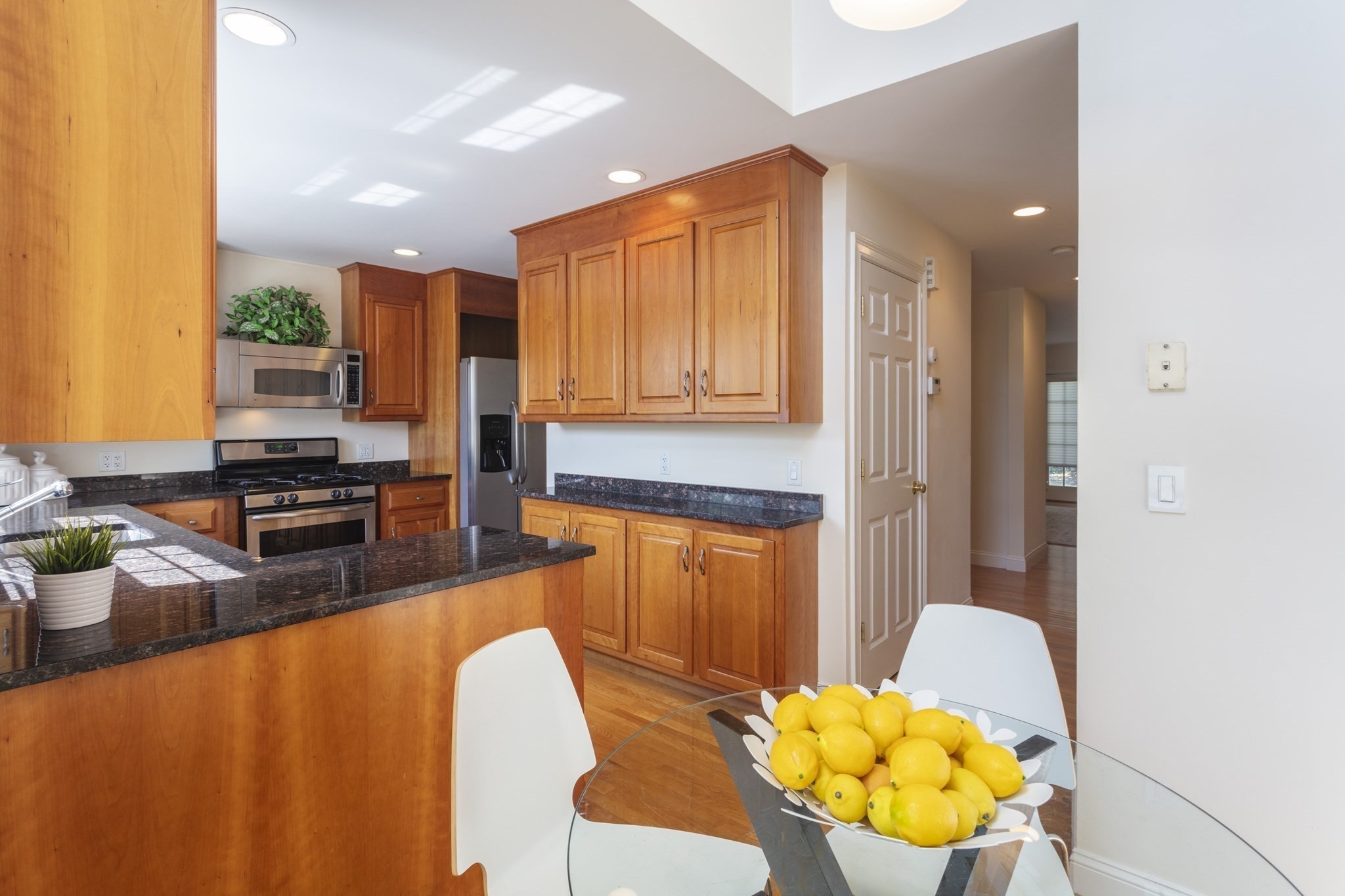 1077 Boylston St, Newton, MA 02461 - Image 7