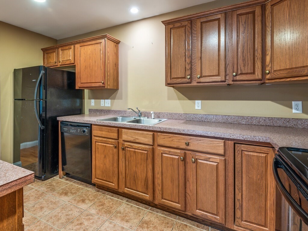 156 Hillside Village Dr Unit 156, West Boylston, MA 01583 - Image 10