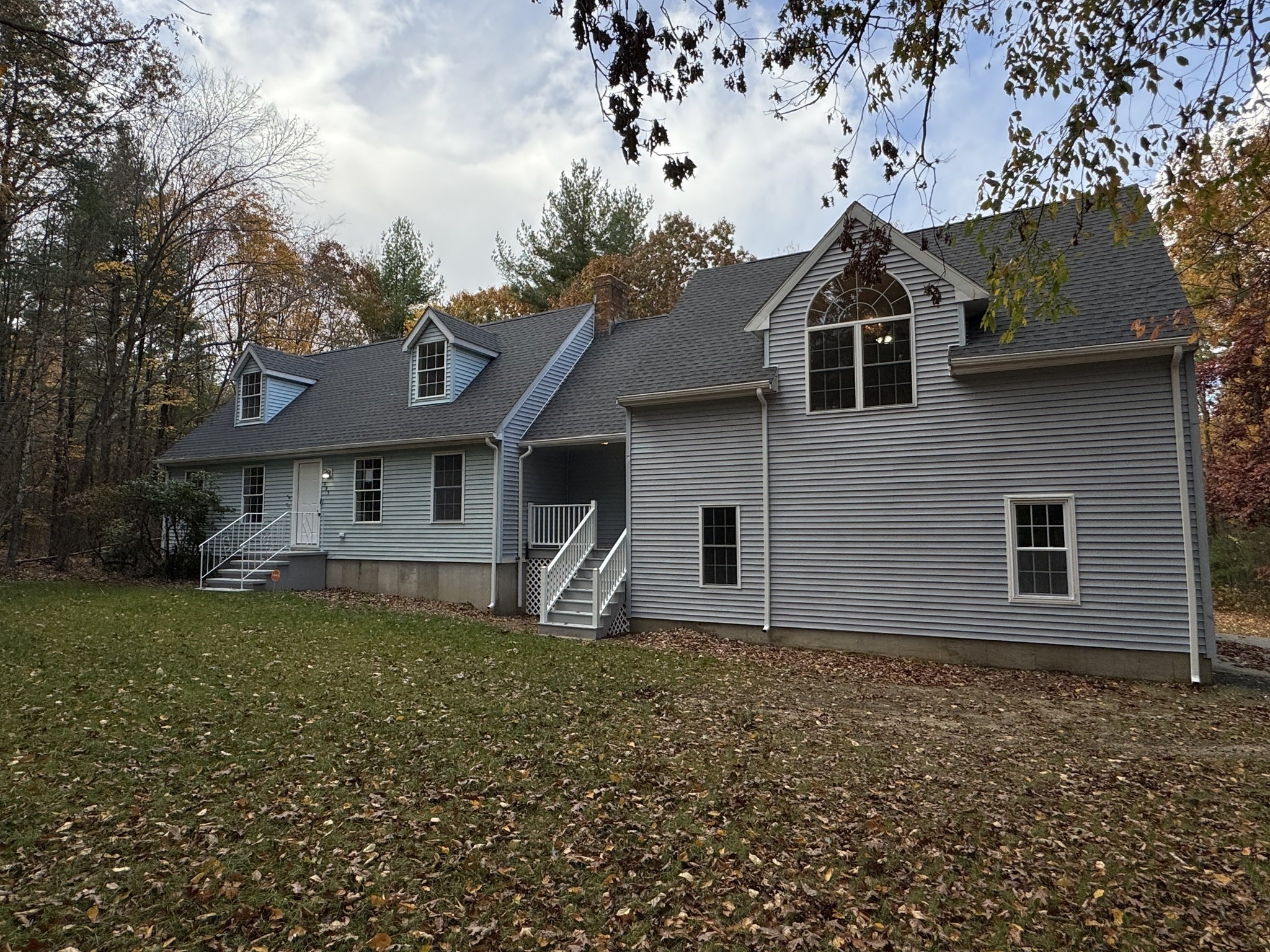 395 High St, Uxbridge, MA 01569