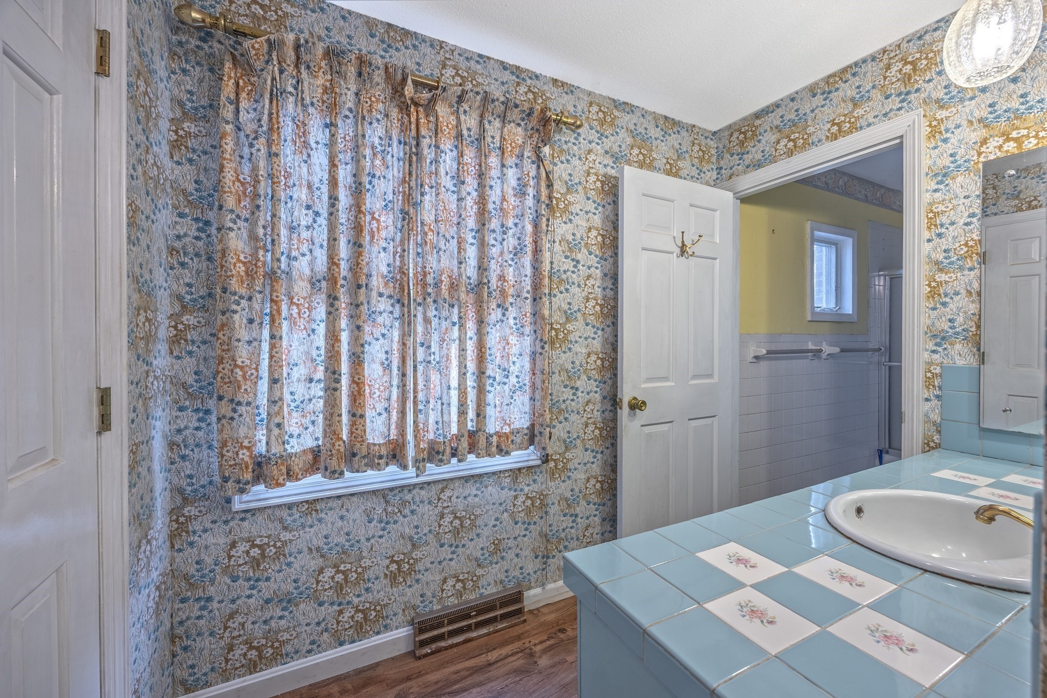 41 Woodbridge St, South Hadley, MA 01075 - Image 22