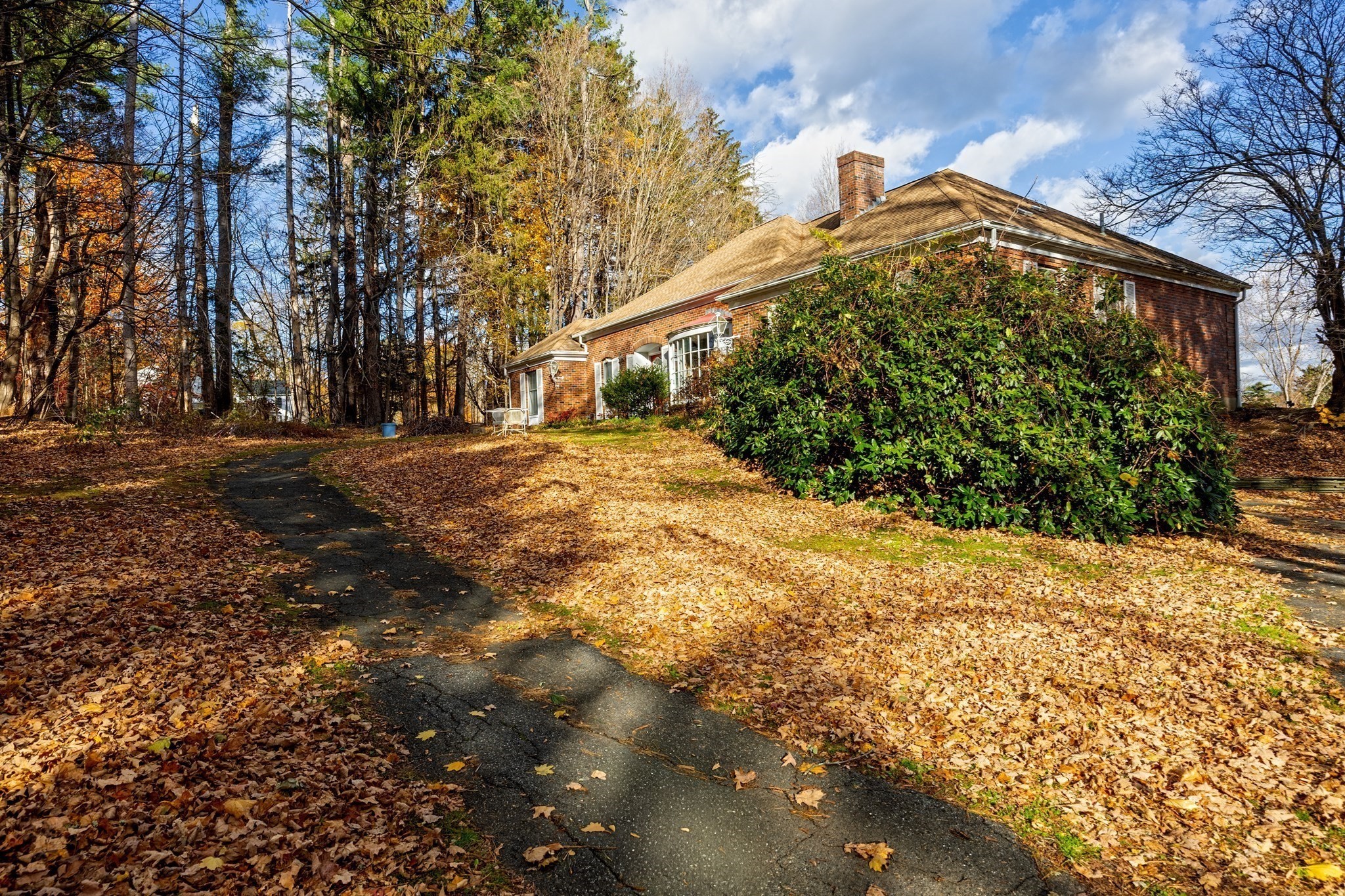 41 Woodbridge St, South Hadley, MA 01075 - Image 29