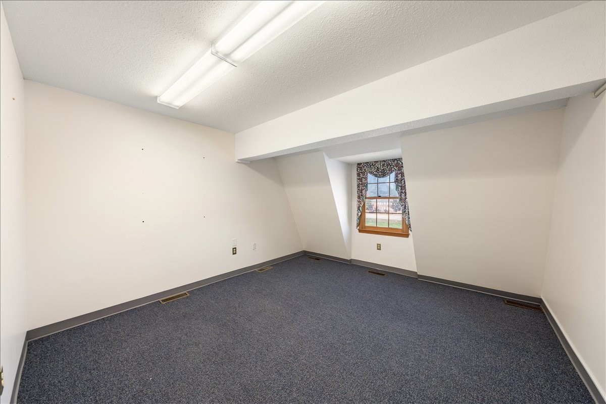 150 Westford, Tyngsborough, MA 01879 - Image 19