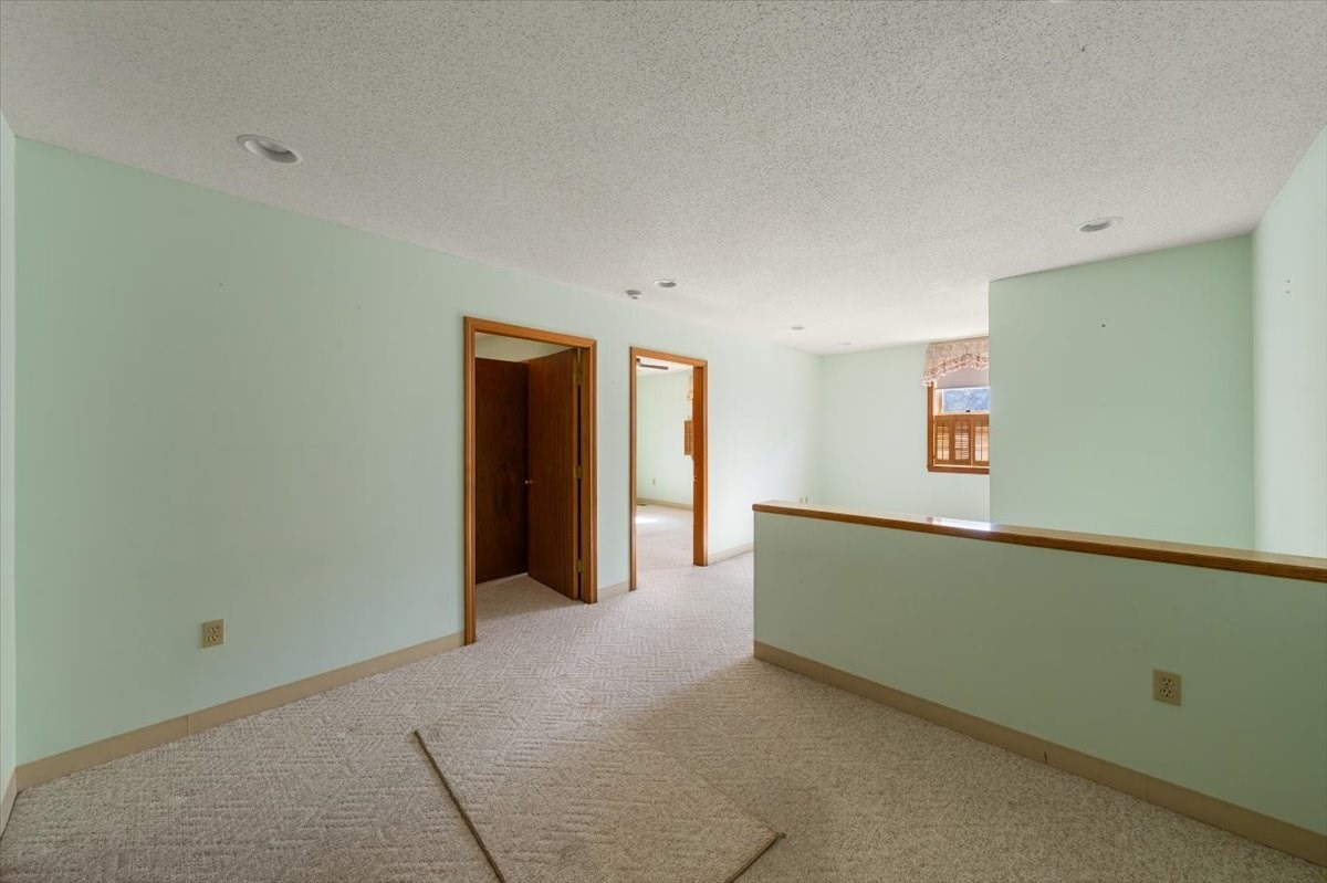 150 Westford, Tyngsborough, MA 01879 - Image 28