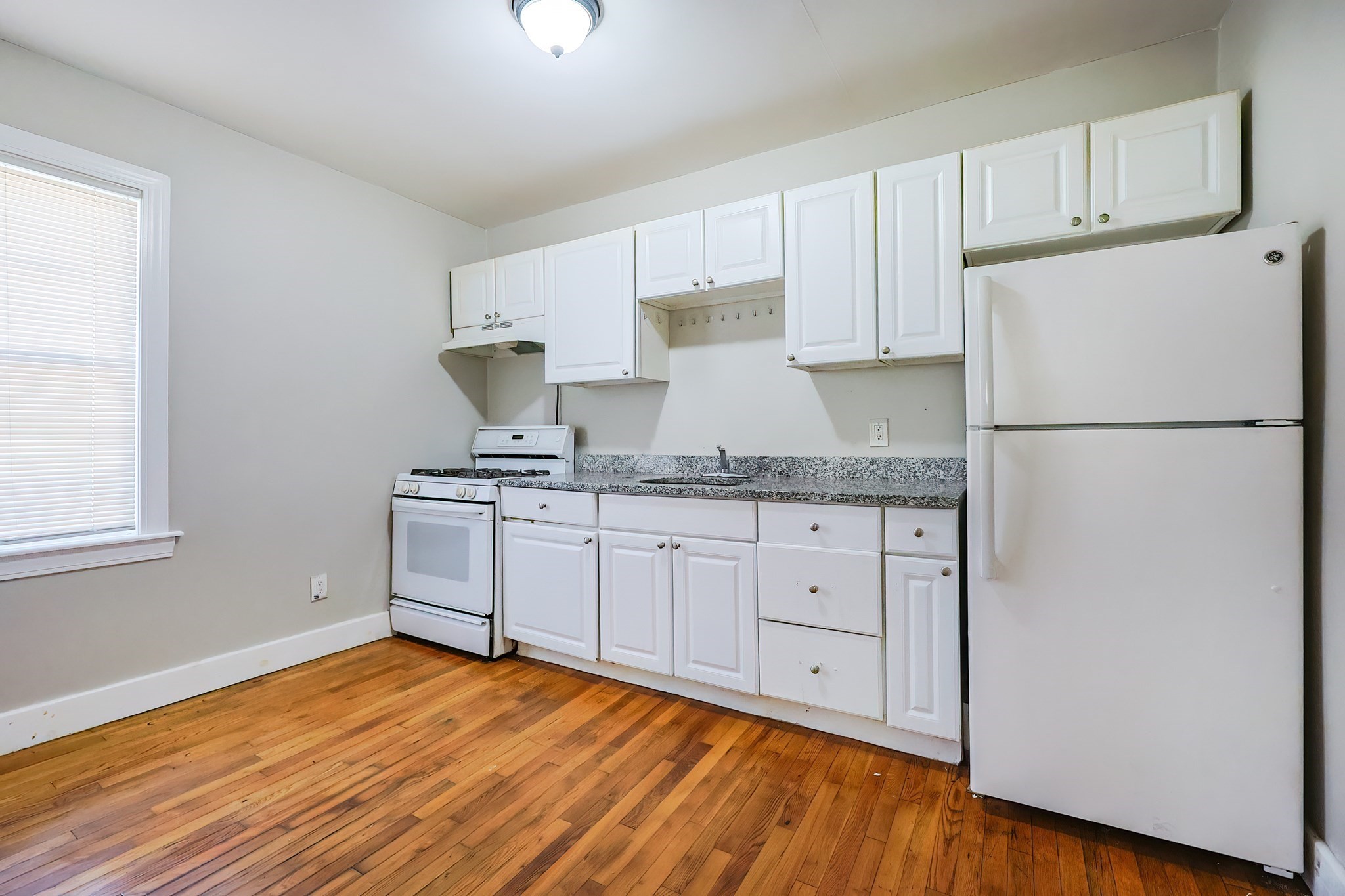 764 Plymouth Ave, Fall River, MA 02721 - Image 37