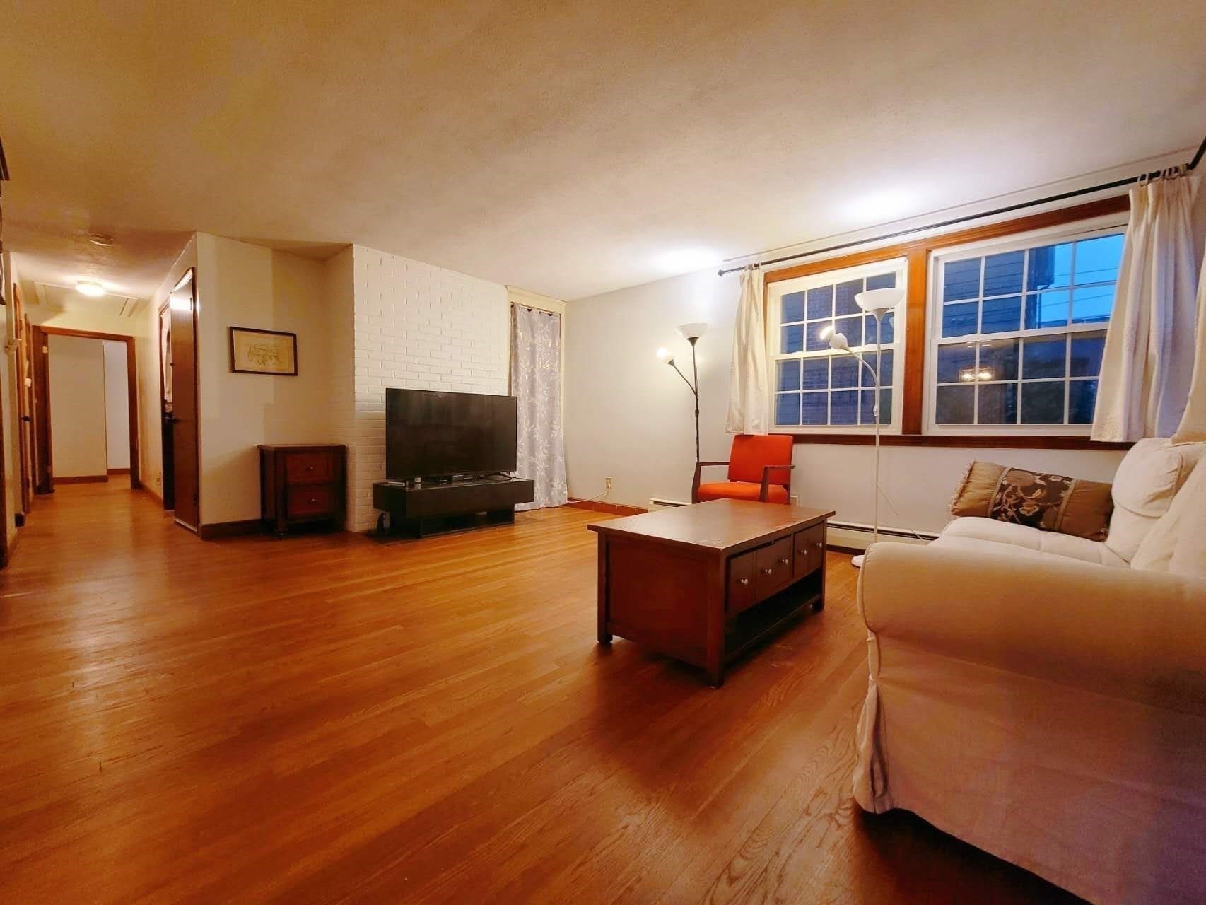 24 Grapevine Avenue, Lexington, MA 02421 - Image 4