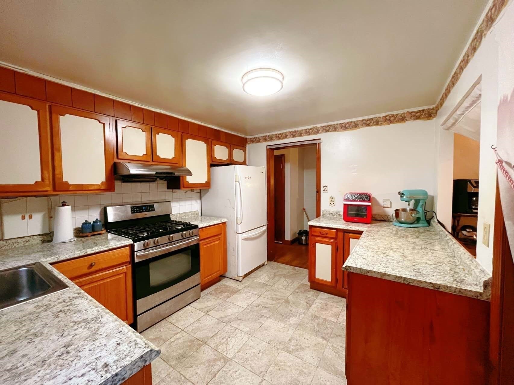 24 Grapevine Avenue, Lexington, MA 02421 - Image 6