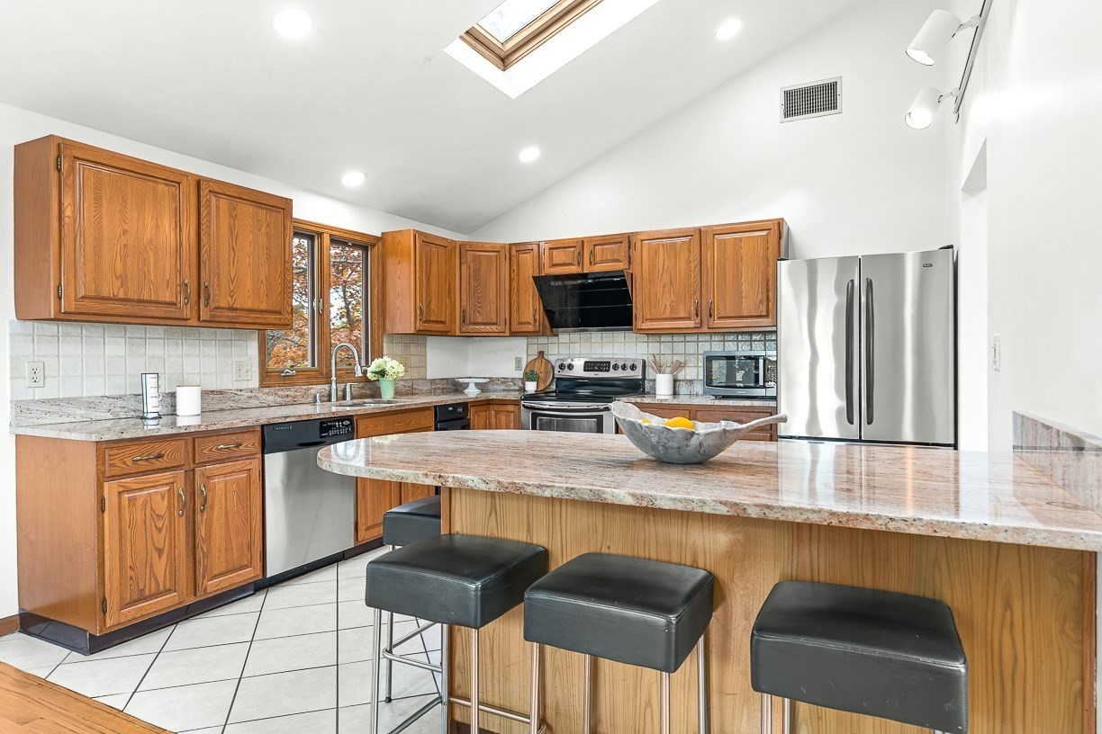 25 Murdoch Rd, Stoneham, MA 02180 - Image 9