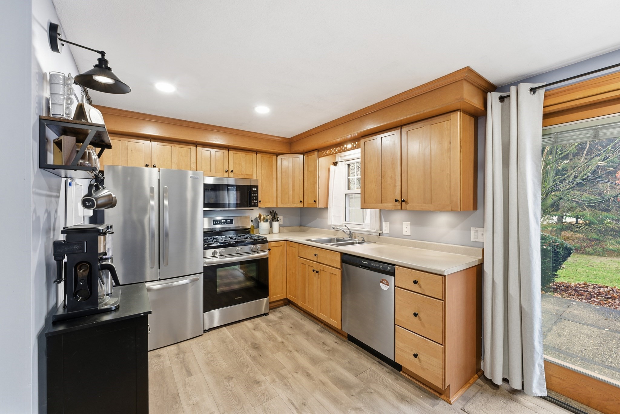 72 Plantation Drive Unit 72, Agawam, MA 01001 - Image 2