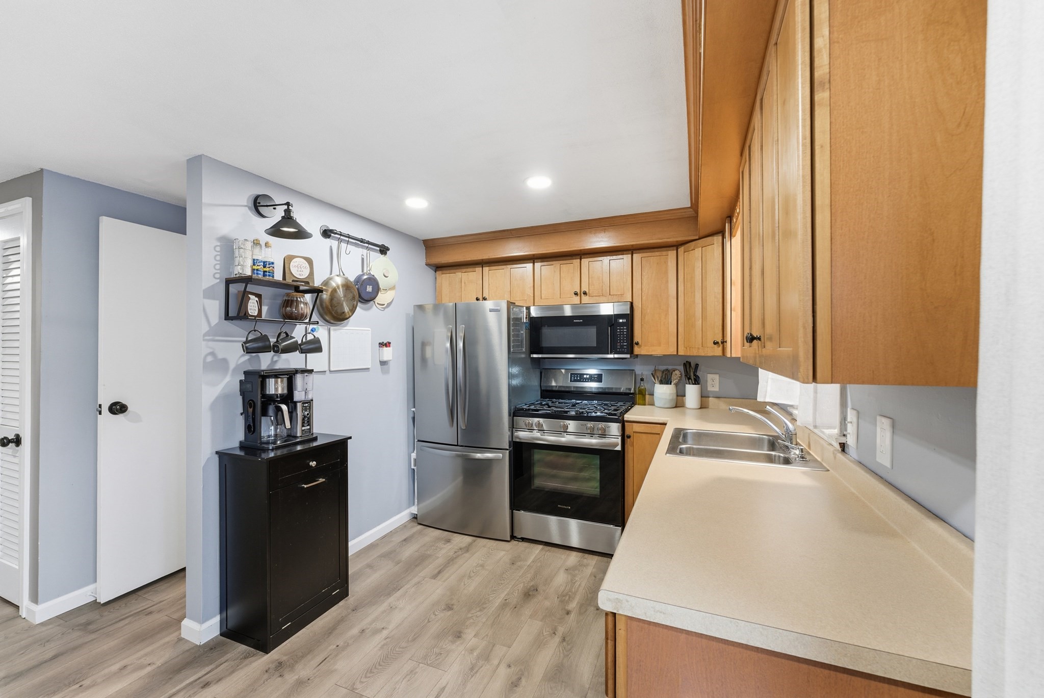 72 Plantation Drive Unit 72, Agawam, MA 01001 - Image 4