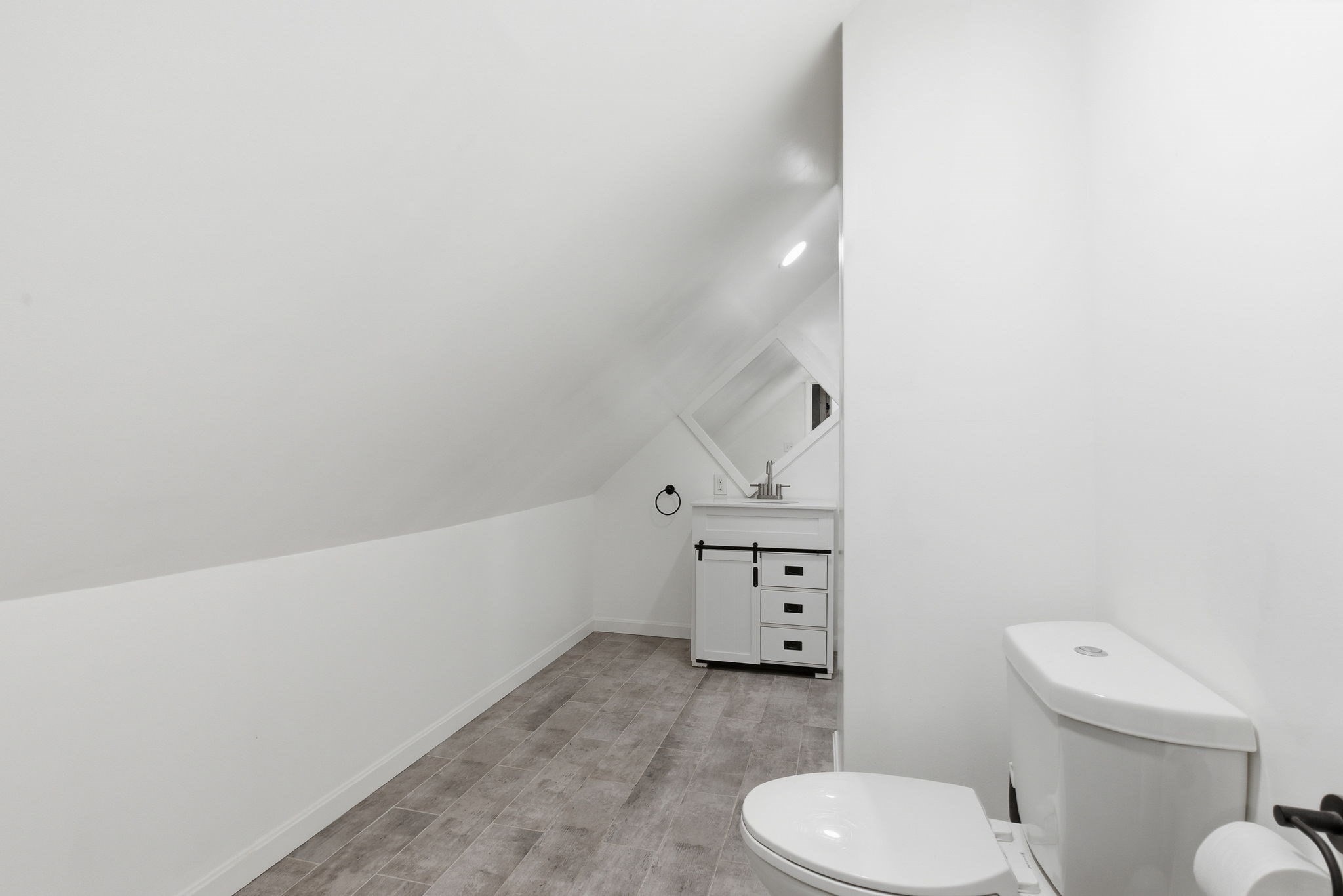 53 James St, Worcester, MA 01603 - Image 17