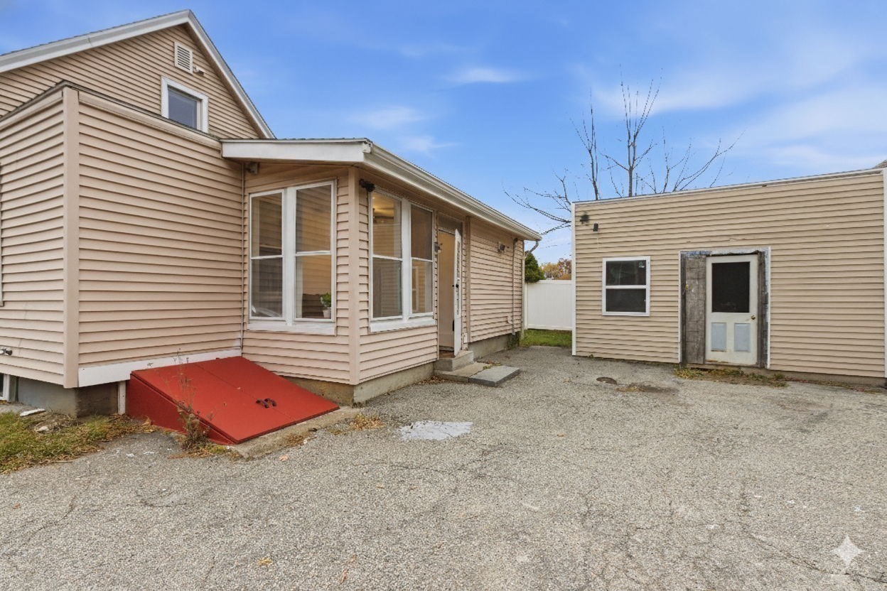 53 James St, Worcester, MA 01603 - Image 31