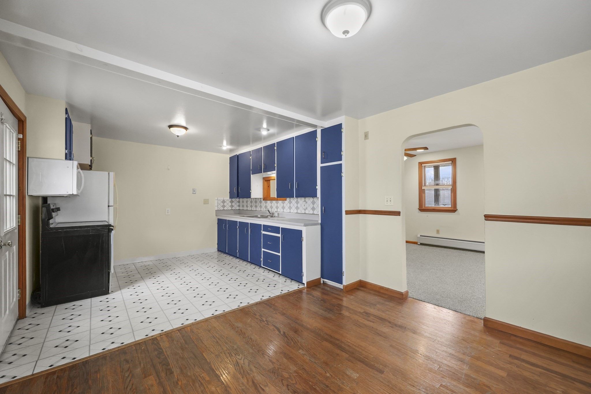 31 Apremont St, Adams, MA 01220 - Image 9