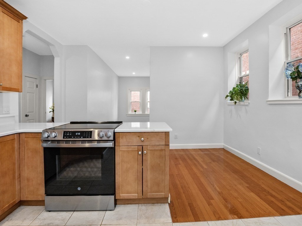 3 Englewood Ave Unit 9, Brookline, MA 02445 - Image 4