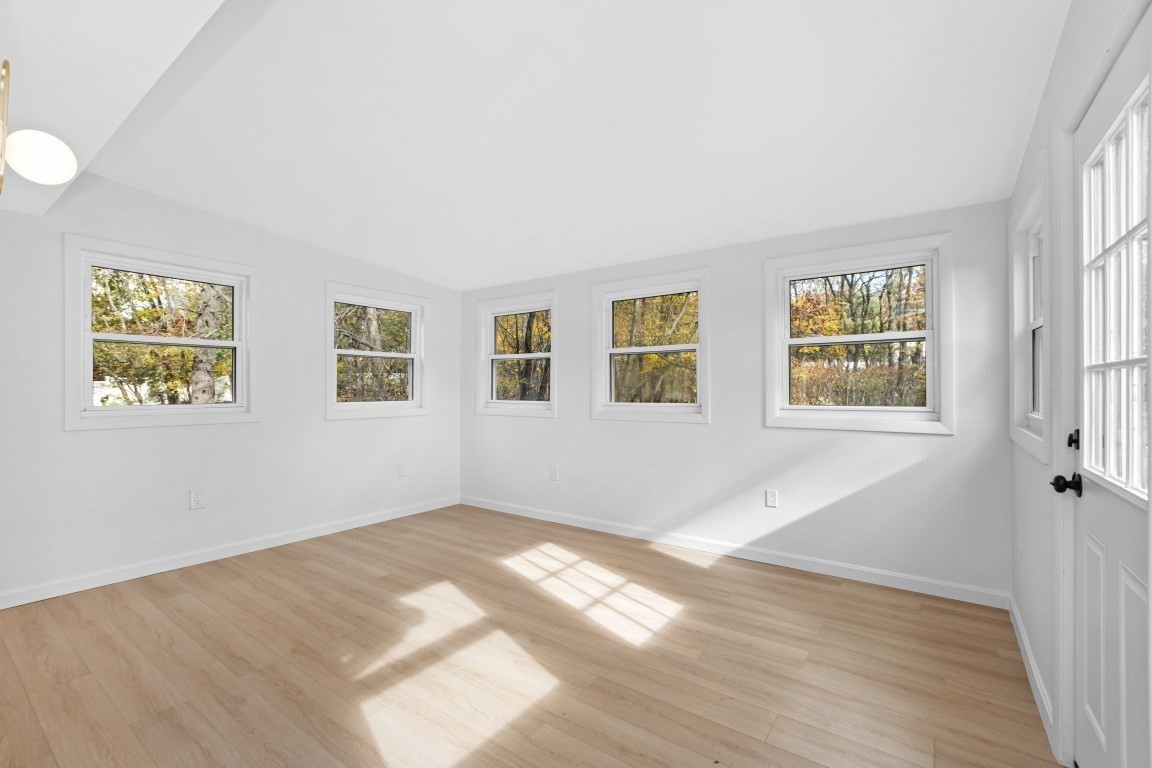17 Susan Ln, Bellingham, MA 02019 - Image 14