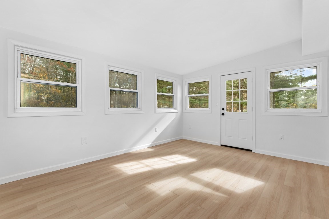 17 Susan Ln, Bellingham, MA 02019 - Image 15