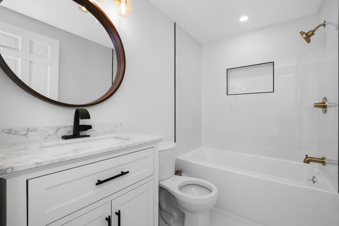 17 Susan Ln, Bellingham, MA 02019 - Image 9