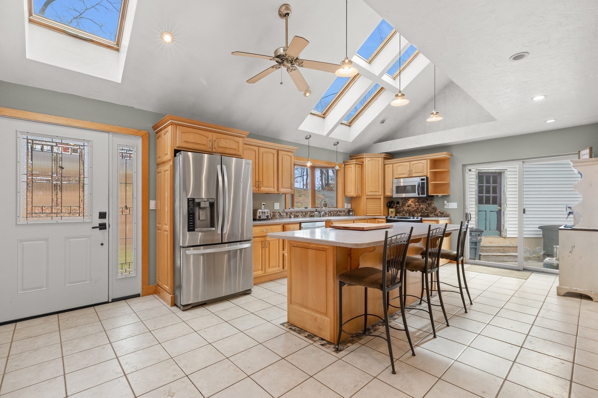 89 King St, Groveland, MA 01834 - Image 4