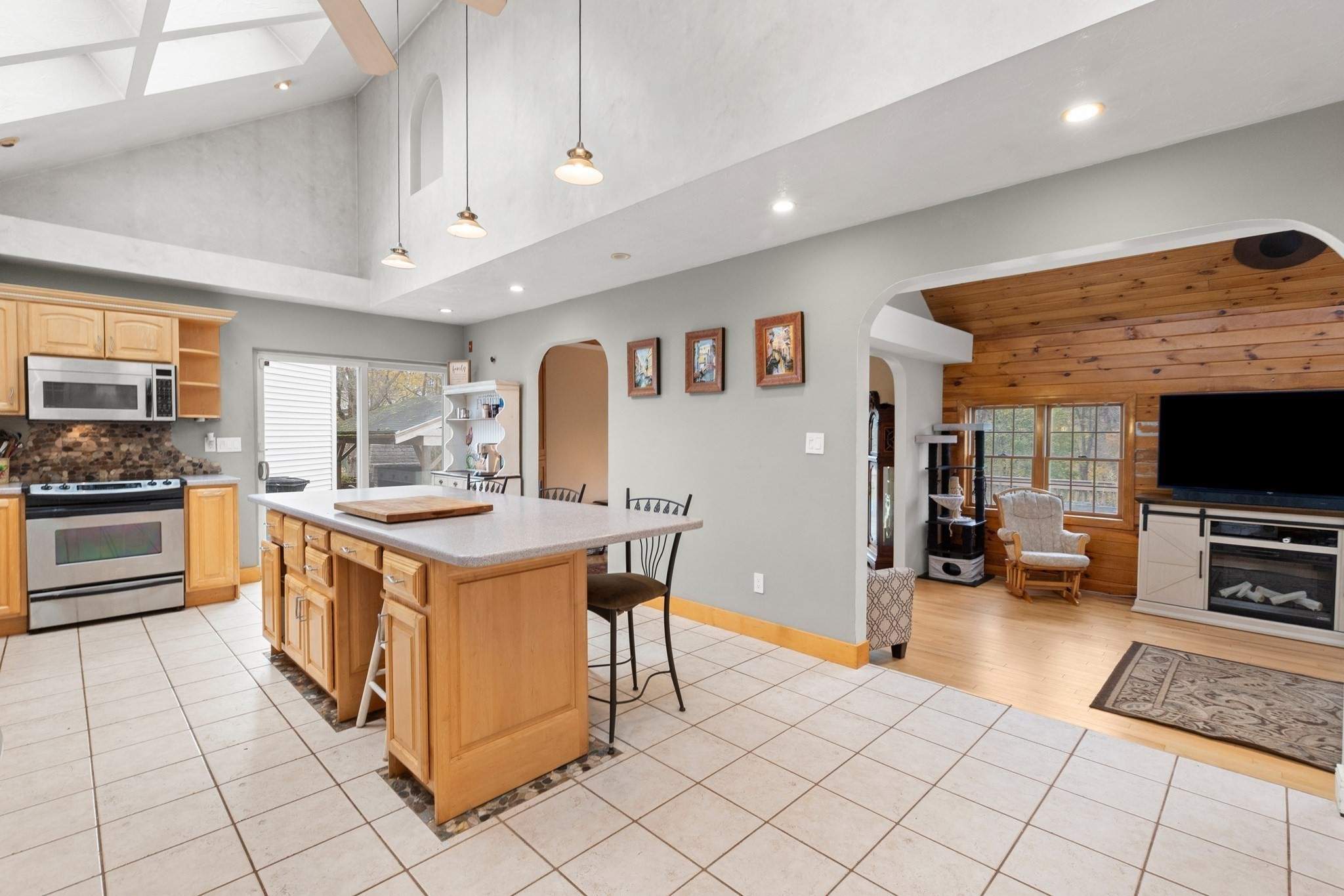 89 King St, Groveland, MA 01834 - Image 5