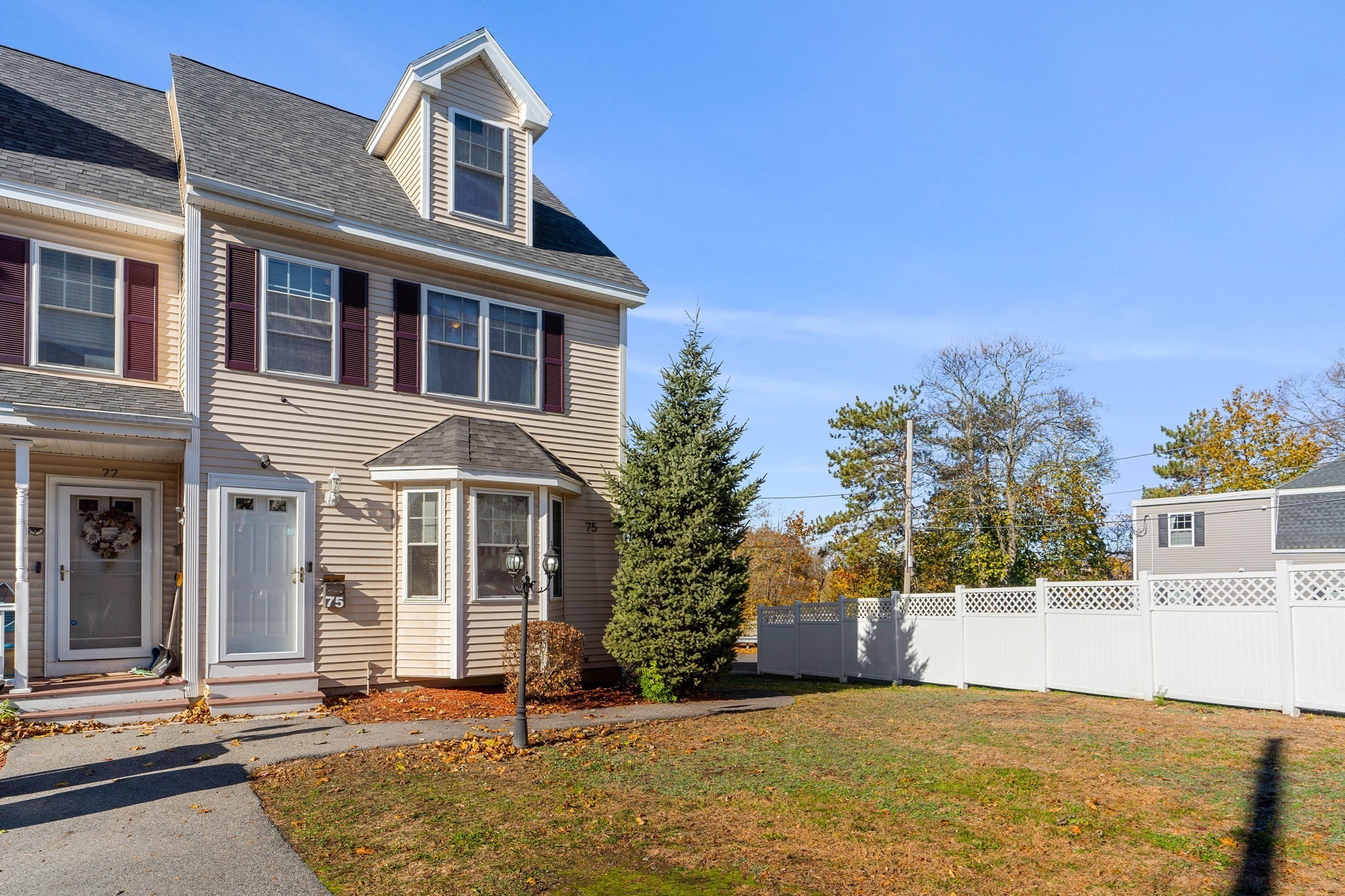 75 Beverly St Unit 75, North Andover, MA 01845