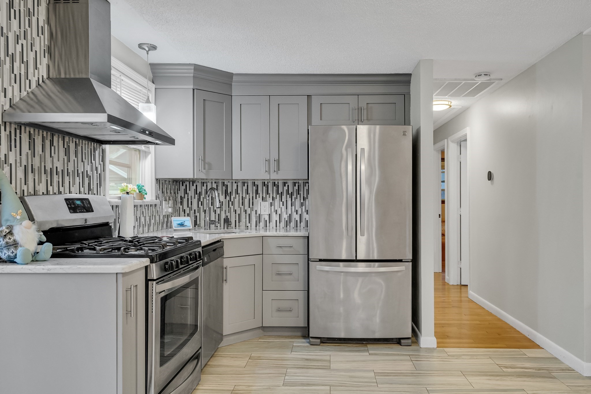 16 Glen Rd, Reading, MA 01867 - Image 5